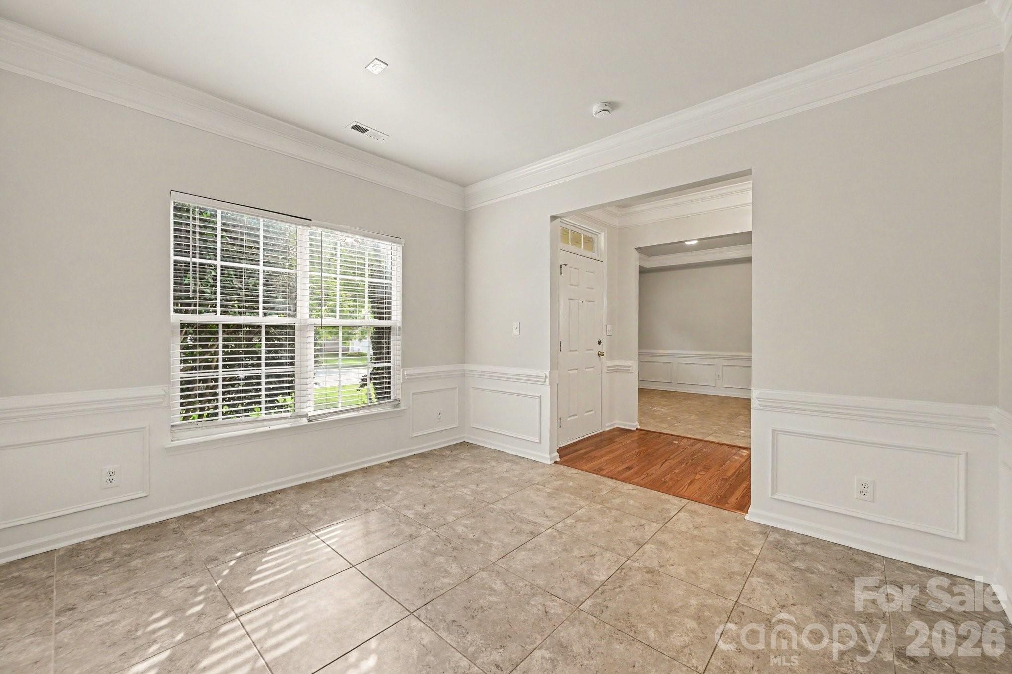 Single Family Residence at 400 Amersham Lane, Waxhaw, photo 4 of 23