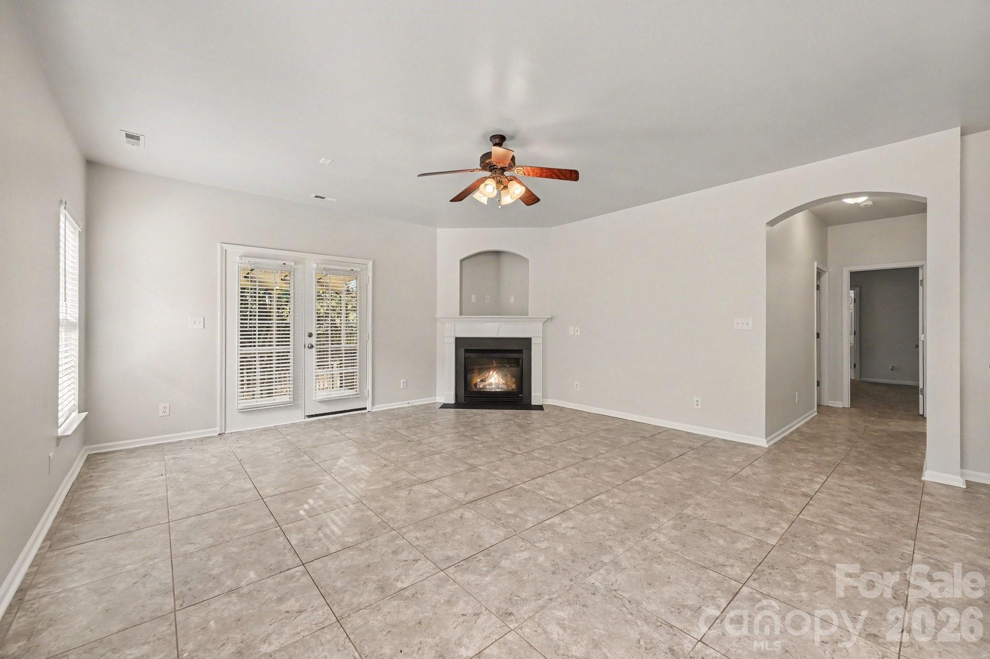 Single Family Residence at 400 Amersham Lane, Waxhaw, photo 6 of 23