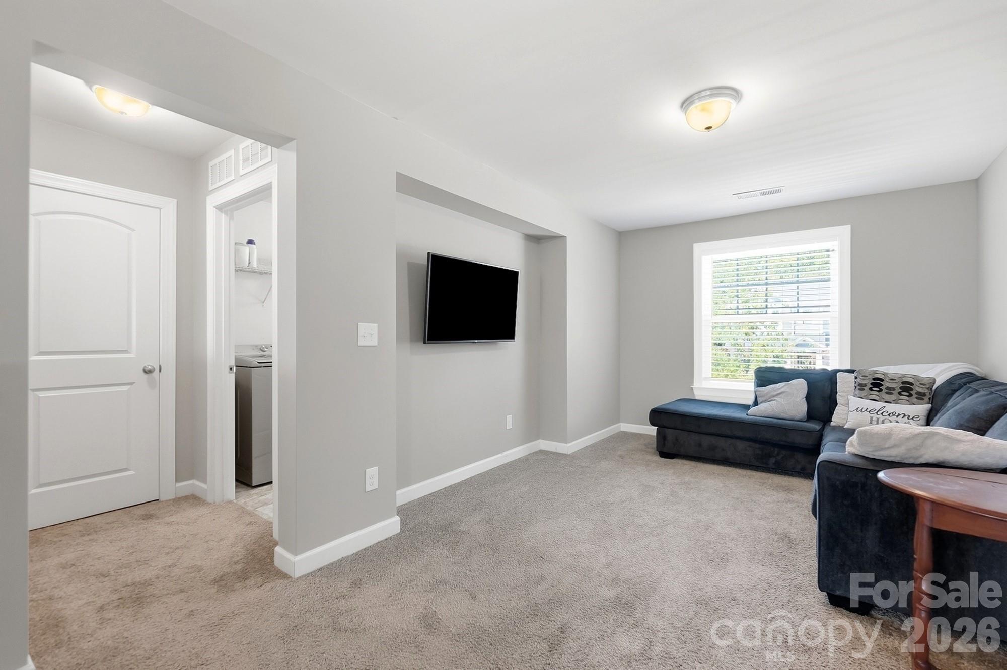 Single Family Residence at 10125 Castlebrooke Drive, Concord, photo 29 of 48