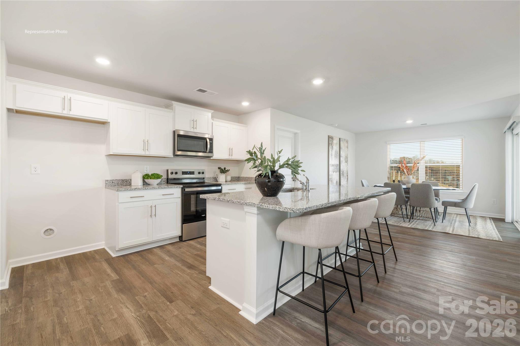 Single Family Residence at 759 Dazzle Loop, Newton, photo 7 of 20