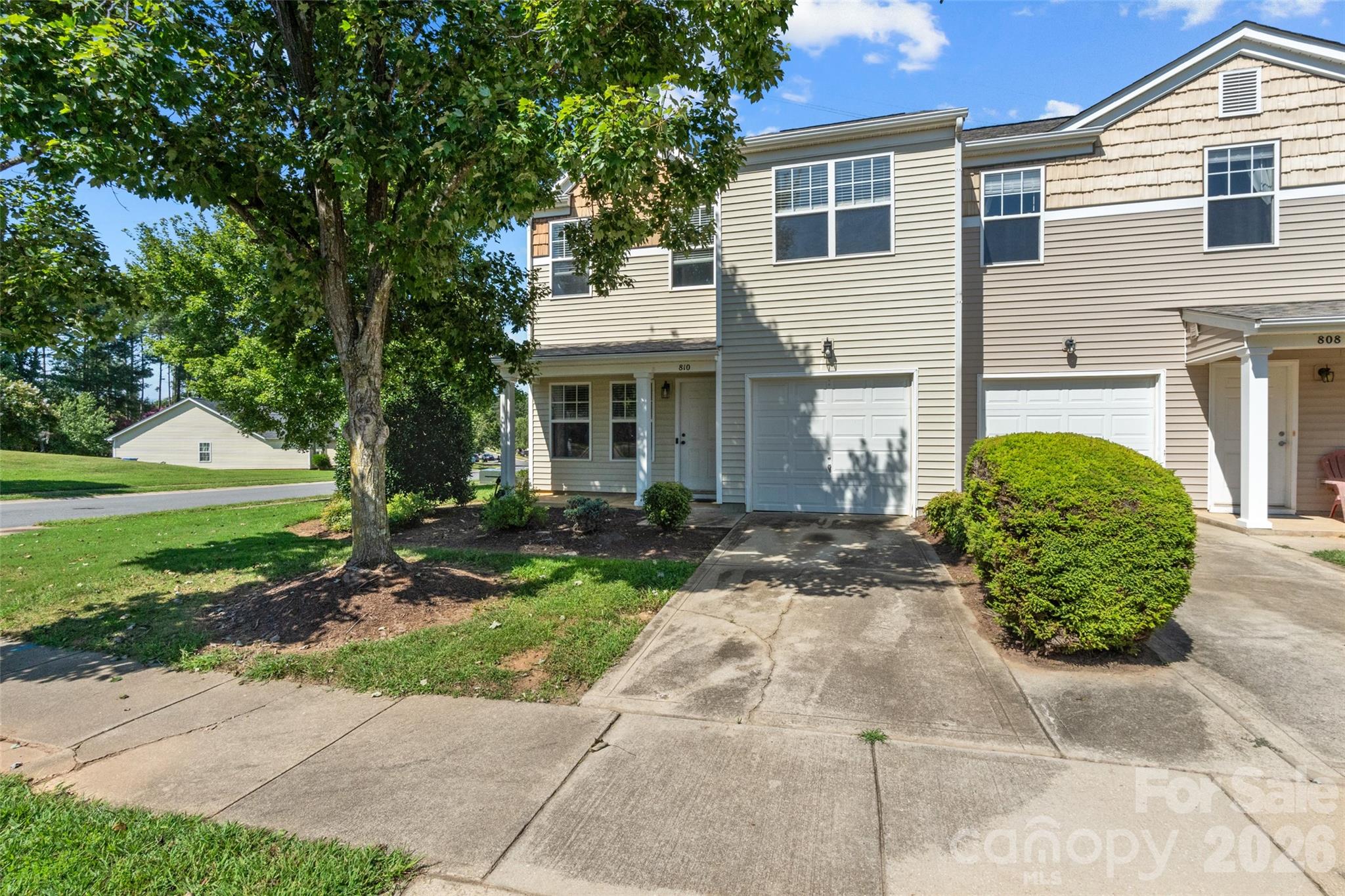 Townhouse at 810 Christian Way, Rock Hill, photo 3 of 40