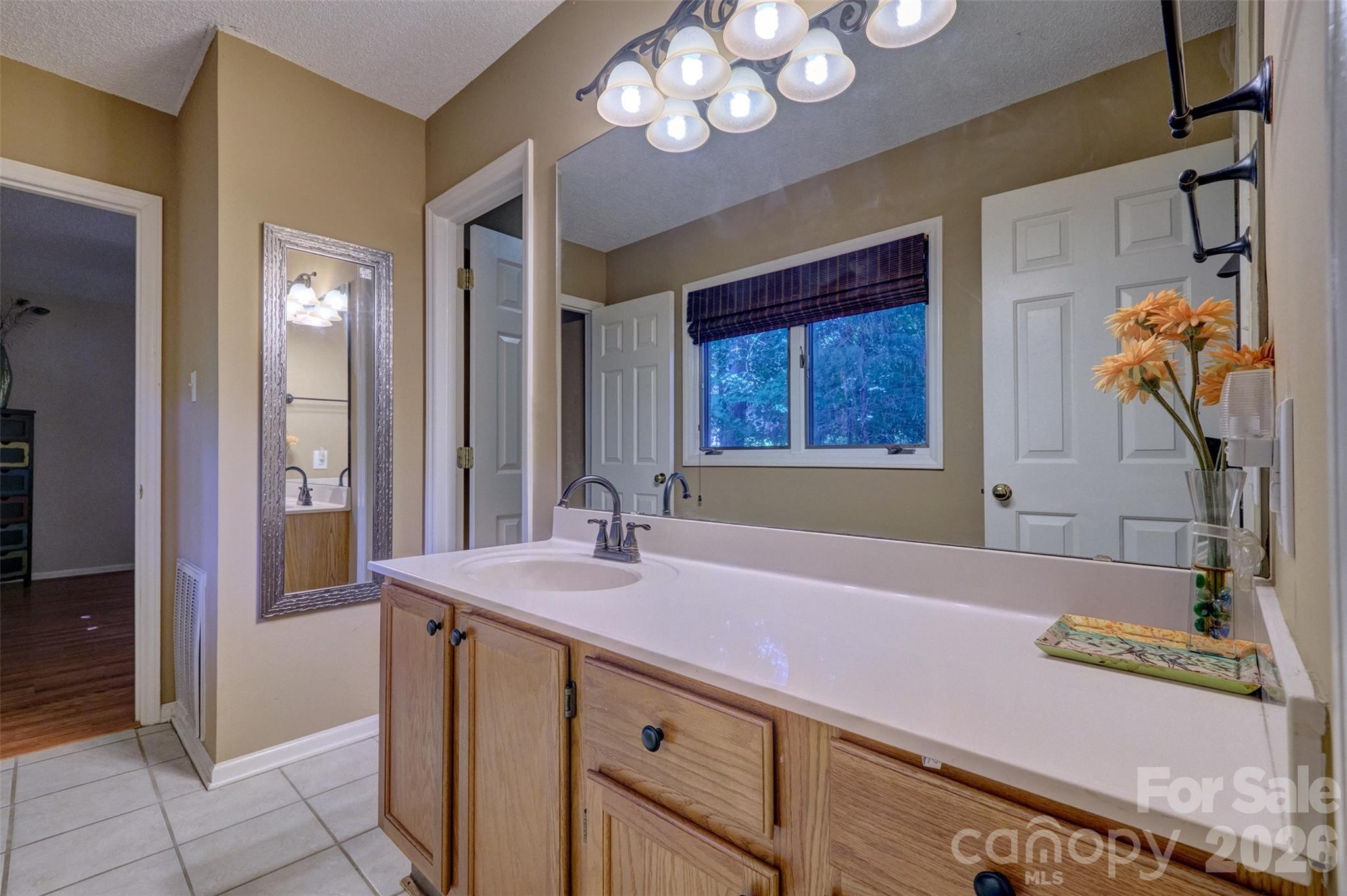 Single Family Residence at 9 Cove Road, Lake Wylie, photo 22 of 48