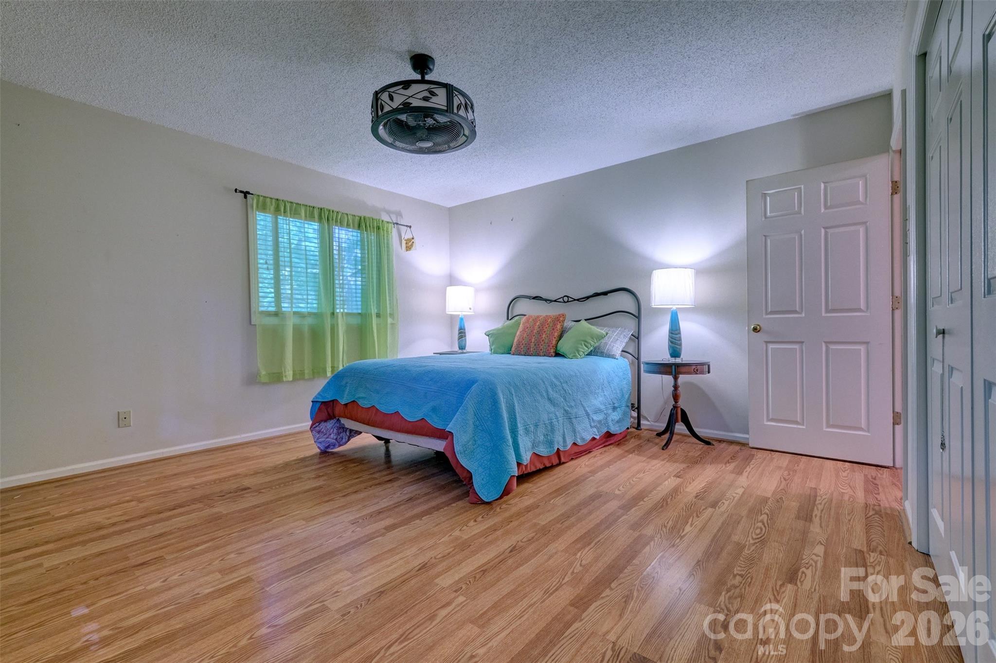 Single Family Residence at 9 Cove Road, Lake Wylie, photo 25 of 48