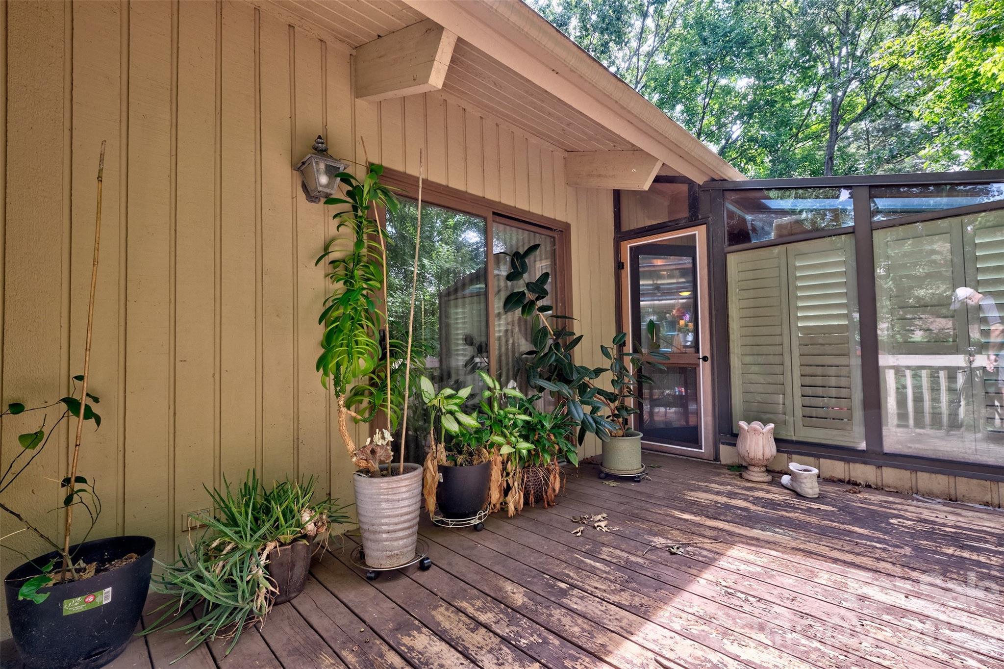 Single Family Residence at 9 Cove Road, Lake Wylie, photo 28 of 48