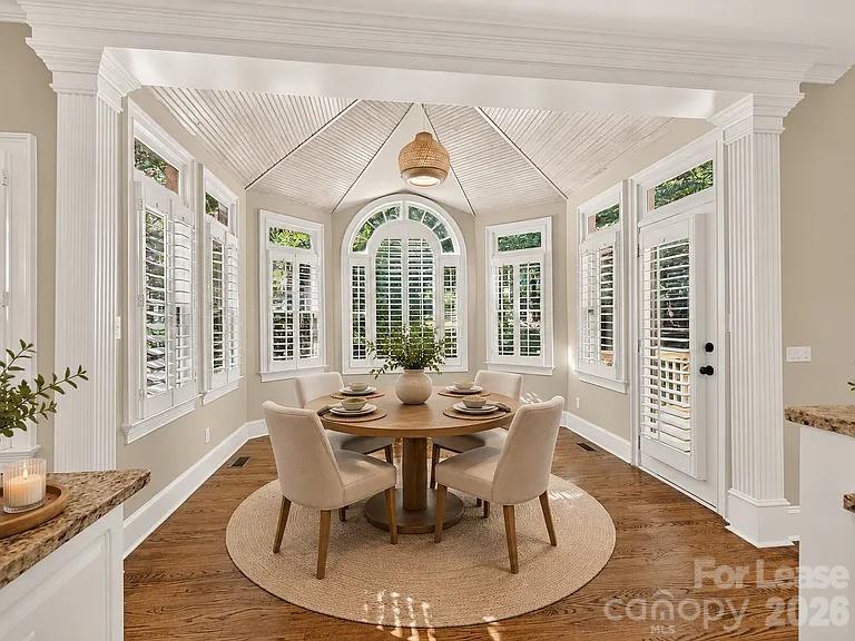 Single Family Residence at 4811 Old Course Drive, Charlotte, photo 10 of 48