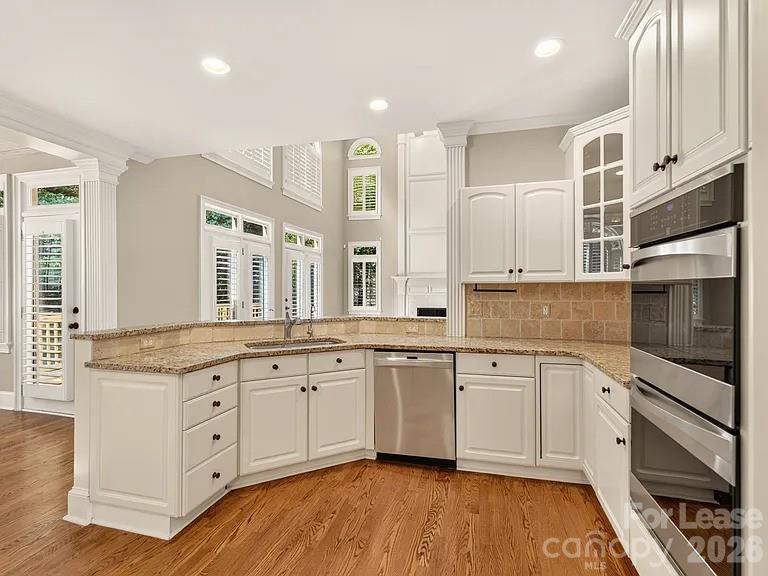 Single Family Residence at 4811 Old Course Drive, Charlotte, photo 18 of 48