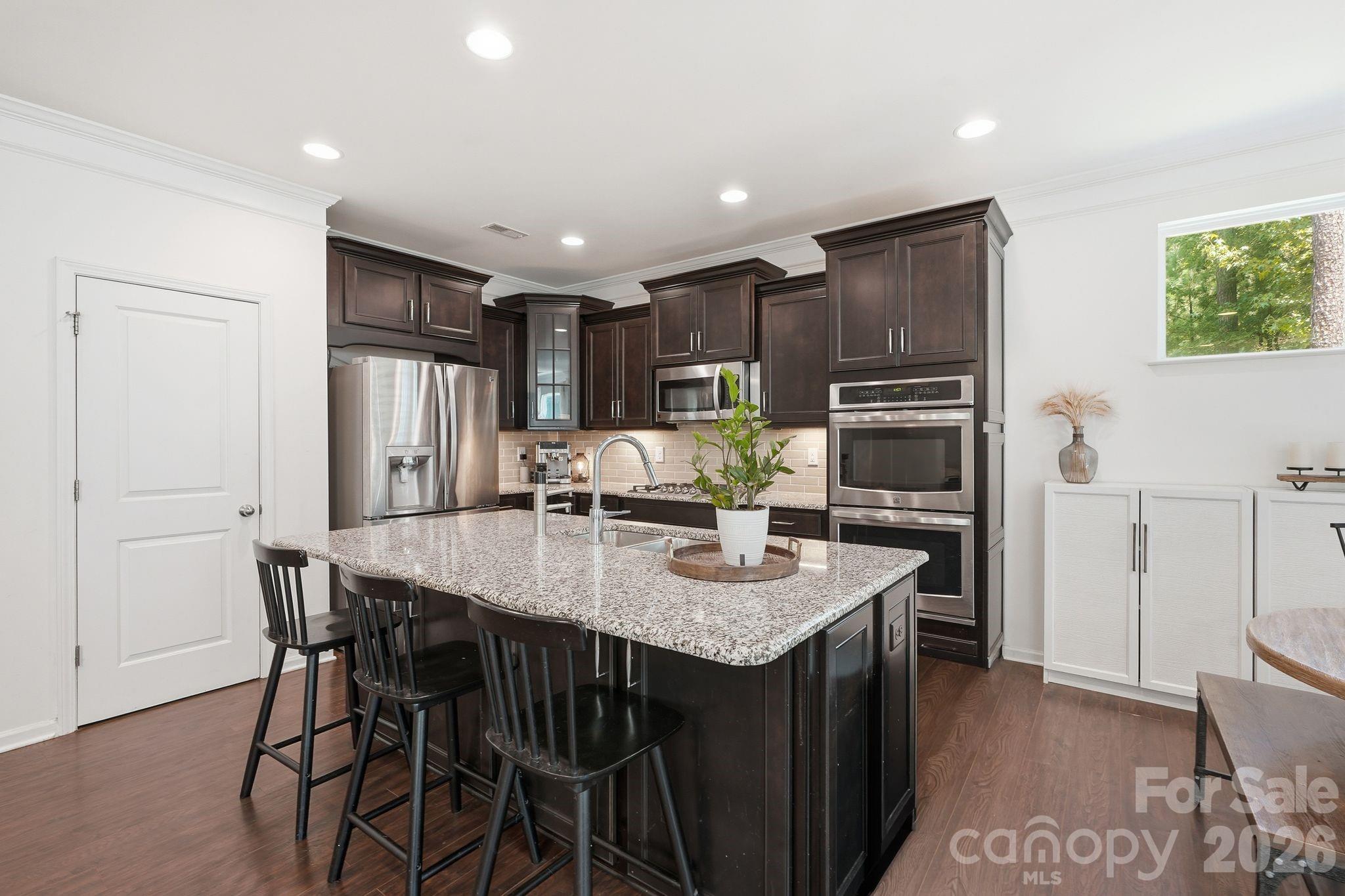 Single Family Residence at 607 Winter Walk Lane, Lake Wylie, photo 9 of 41