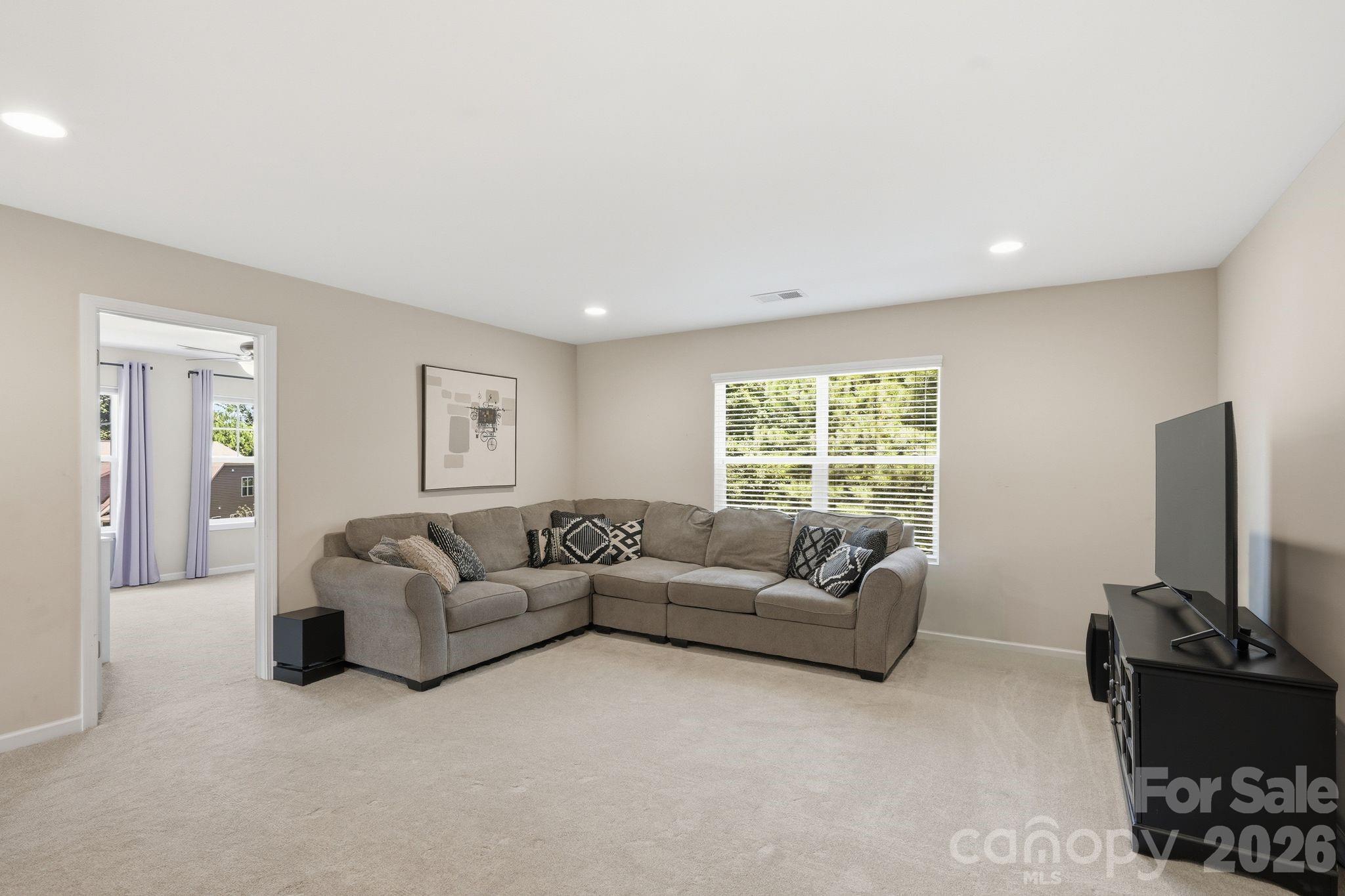 Single Family Residence at 607 Winter Walk Lane, Lake Wylie, photo 21 of 41