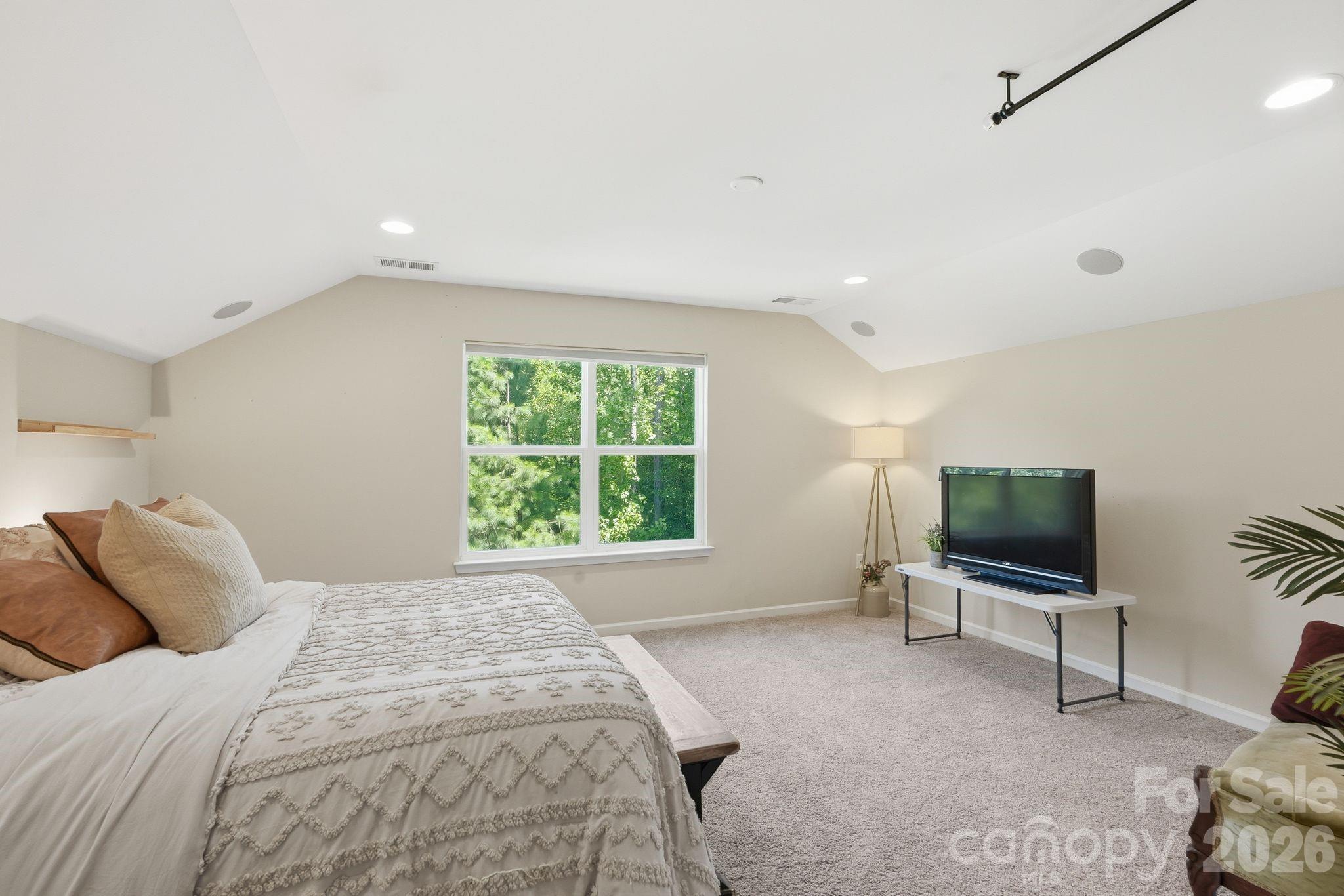 Single Family Residence at 607 Winter Walk Lane, Lake Wylie, photo 28 of 41