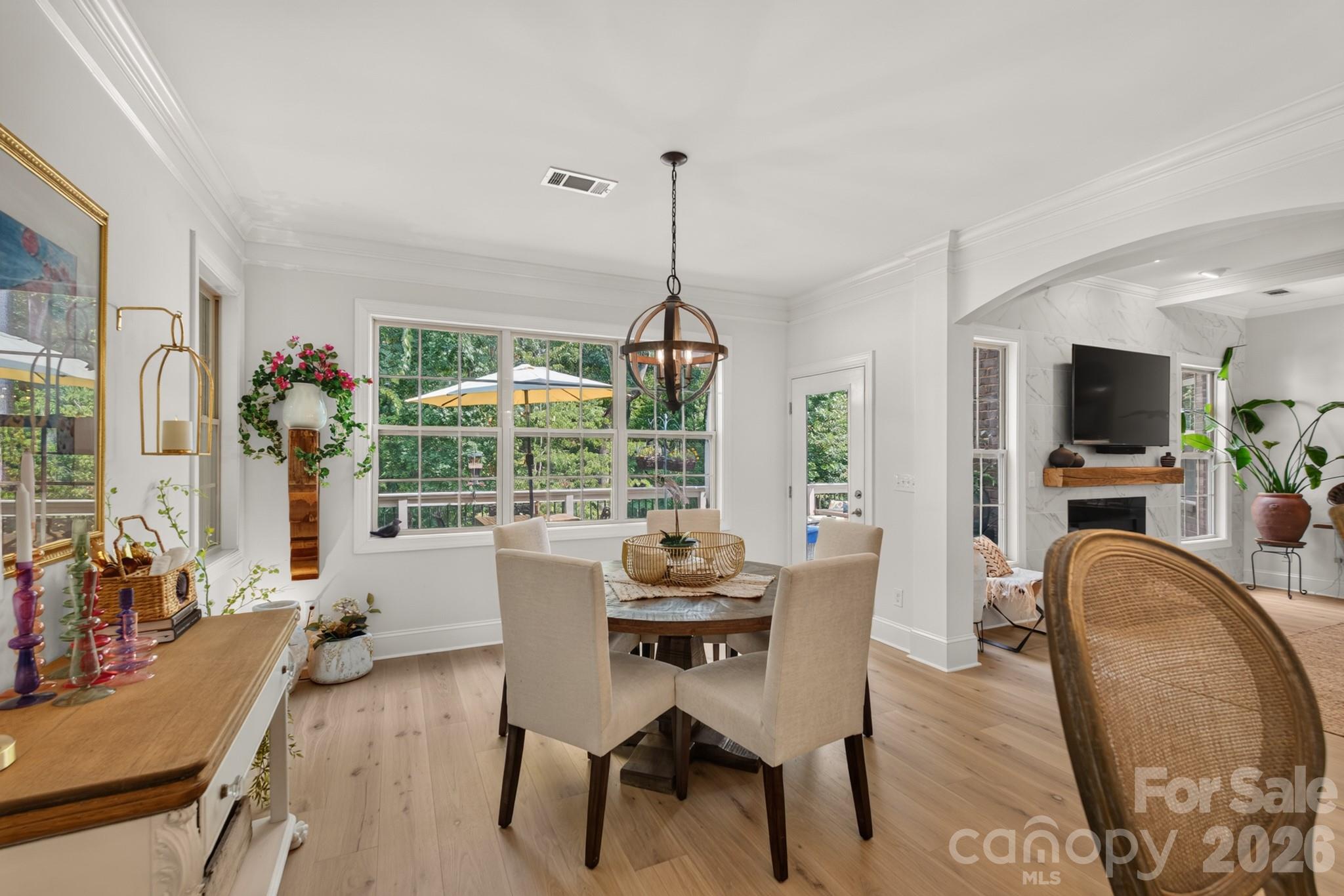 Single Family Residence at 725 Fawns Glen Place, Lake Wylie, photo 24 of 47