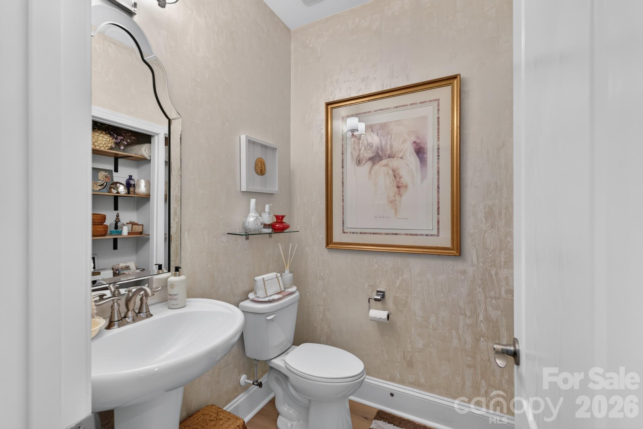 Powder Room - 725 Fawns Glen Place, Lake Wylie