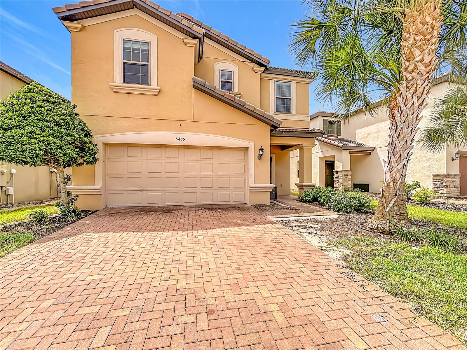 5485 MISTY OAK CIR