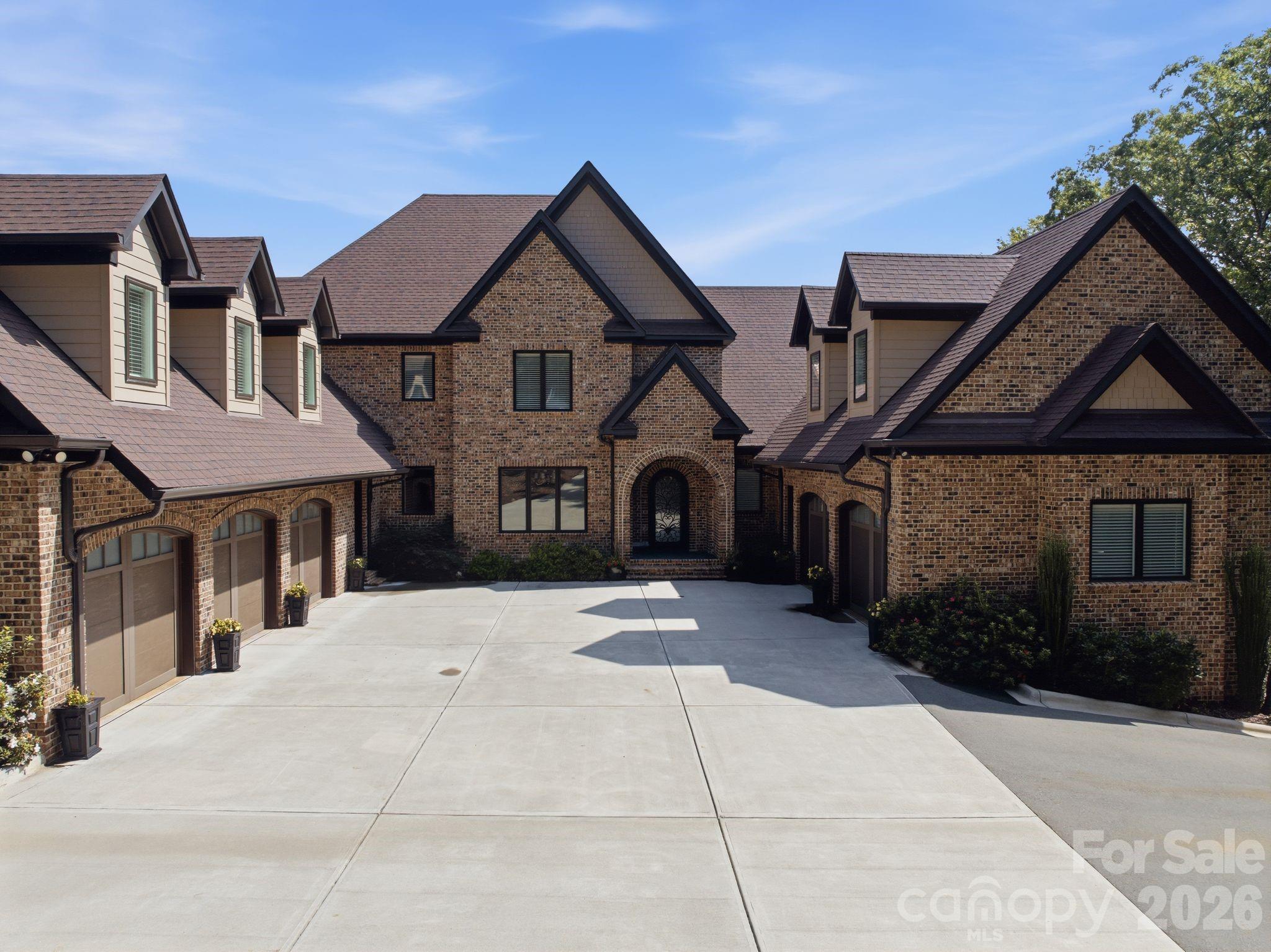 6-Car + Golf Cart Garage - 875 Starboard Reach None, Lexington