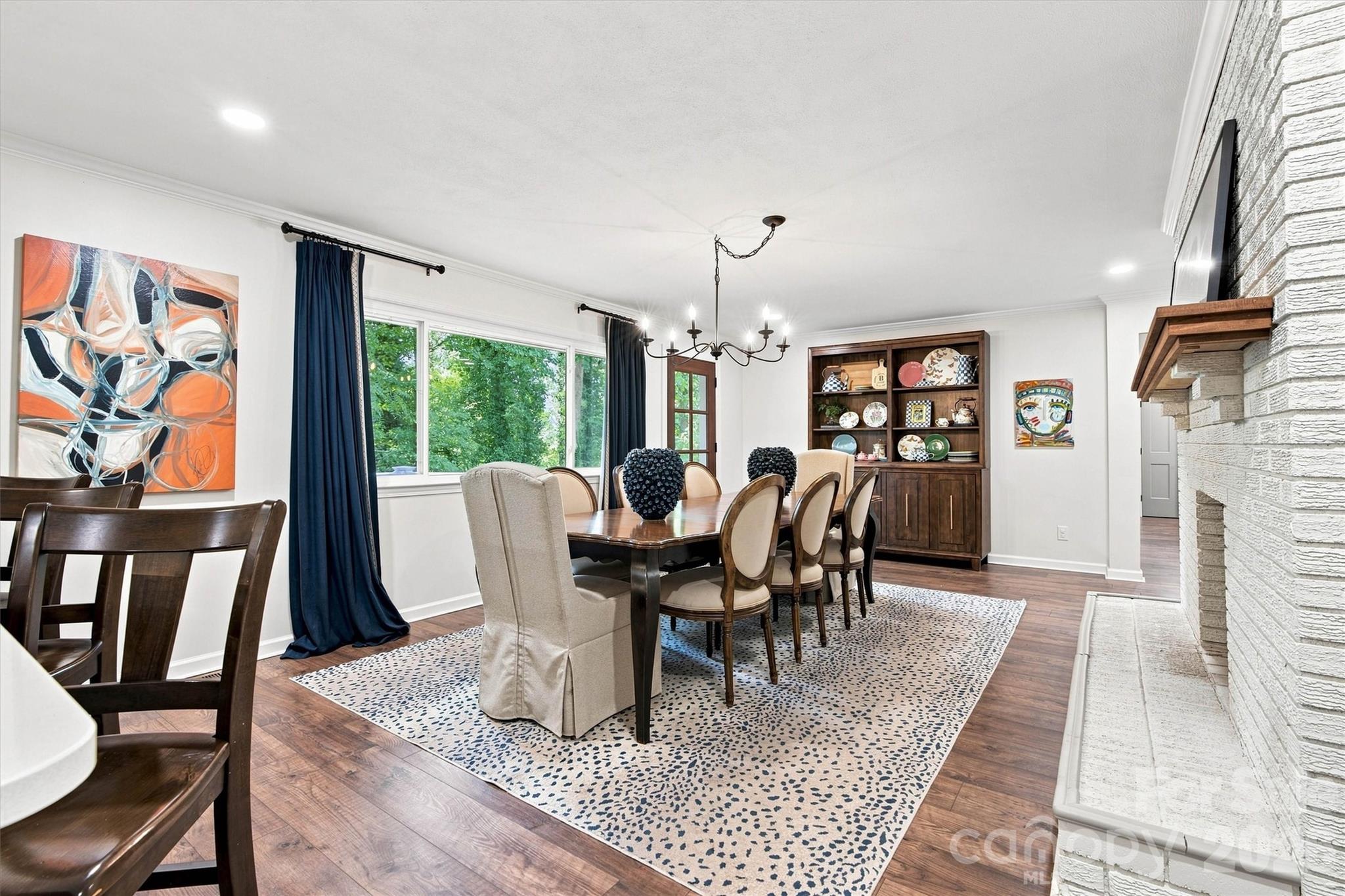 Single Family Residence at 215 Pinehurst Lane, Newton, photo 11 of 46