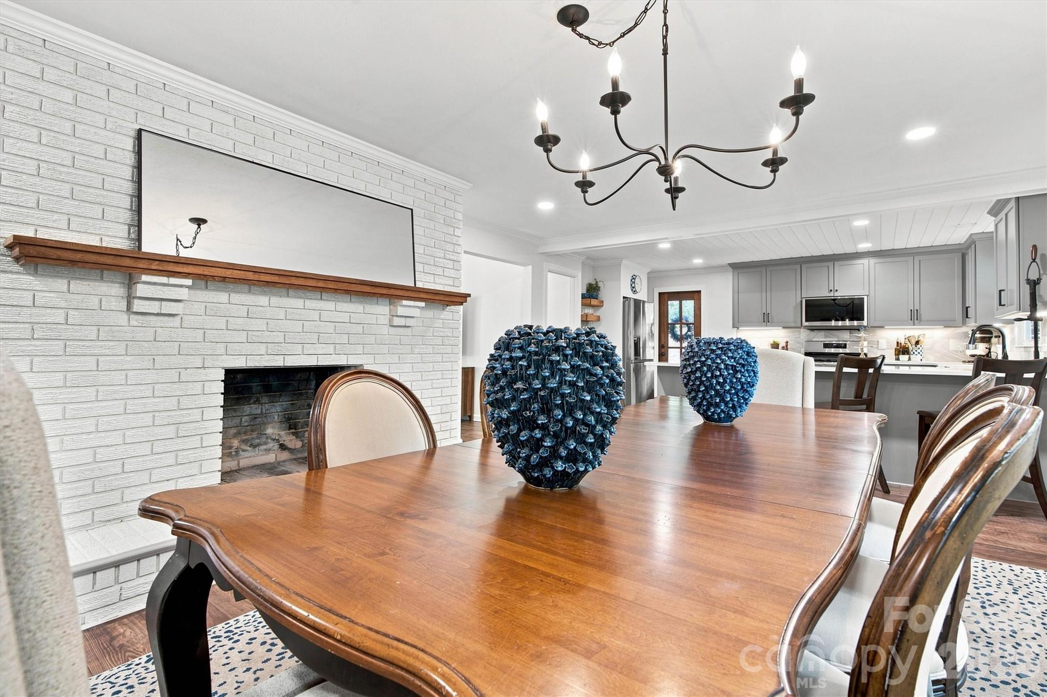 Single Family Residence at 215 Pinehurst Lane, Newton, photo 12 of 46