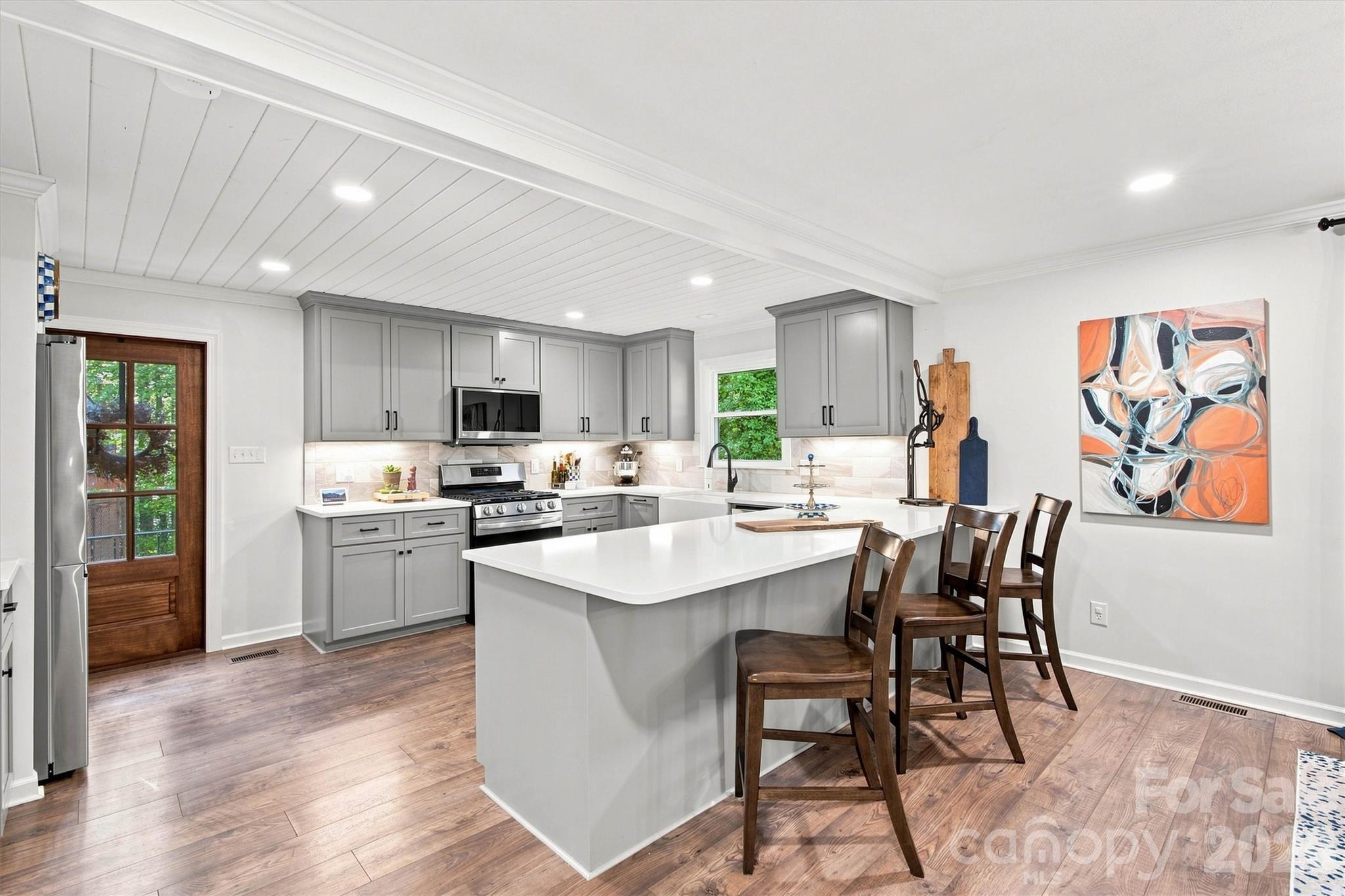 Single Family Residence at 215 Pinehurst Lane, Newton, photo 13 of 46