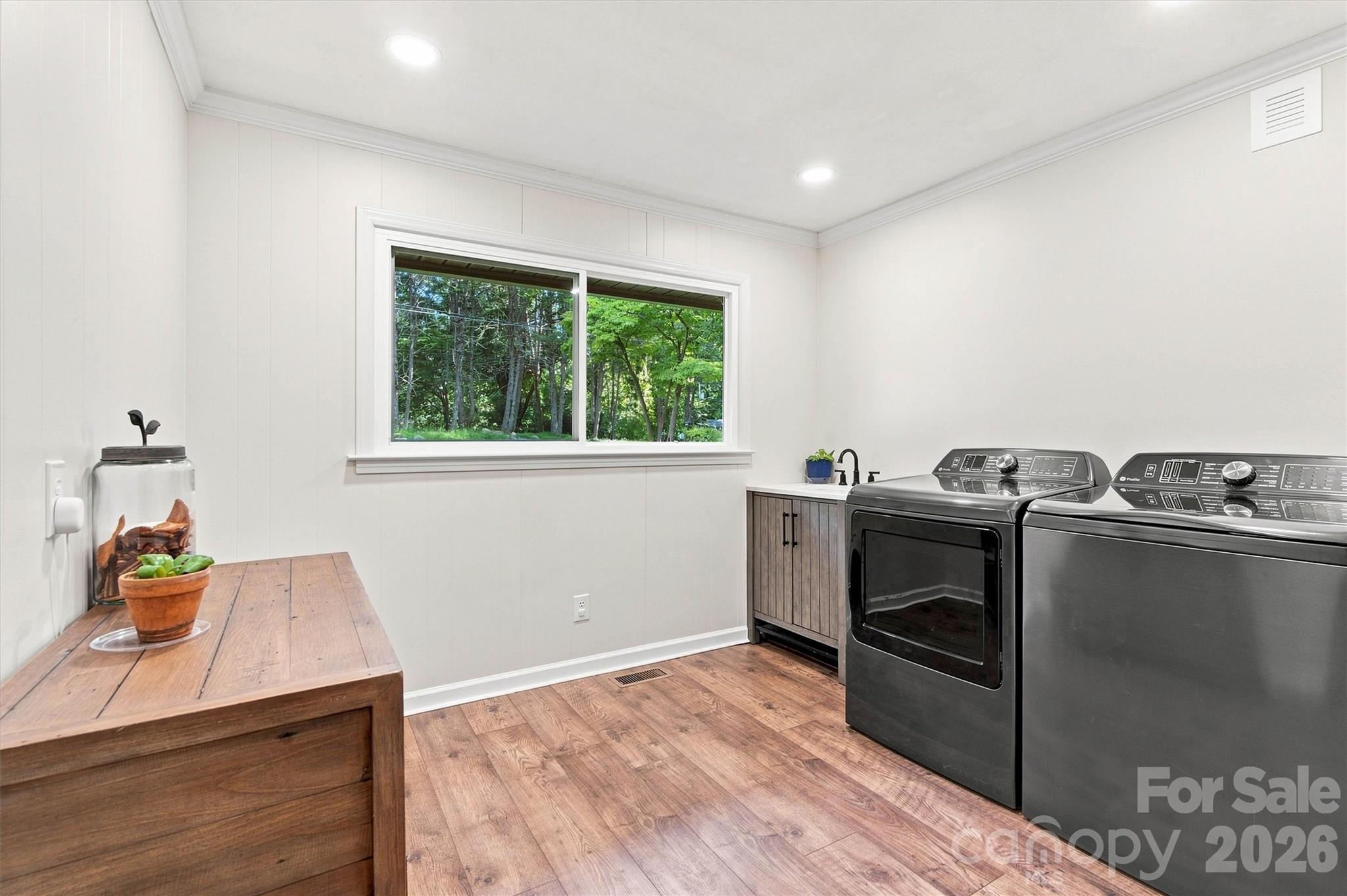 Single Family Residence at 215 Pinehurst Lane, Newton, photo 26 of 46