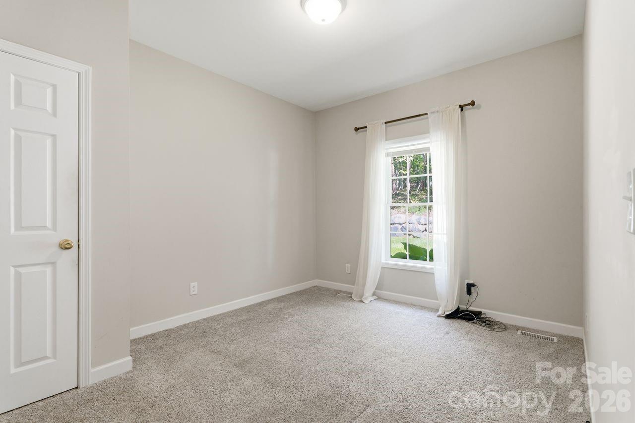 Bedroom 2 - 5480 Liberty Hill Road W, York