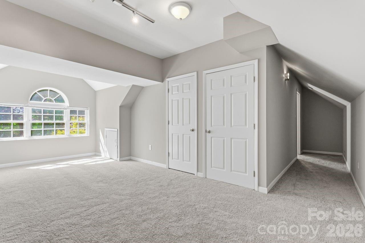 Loft on upper level - 5480 Liberty Hill Road W, York