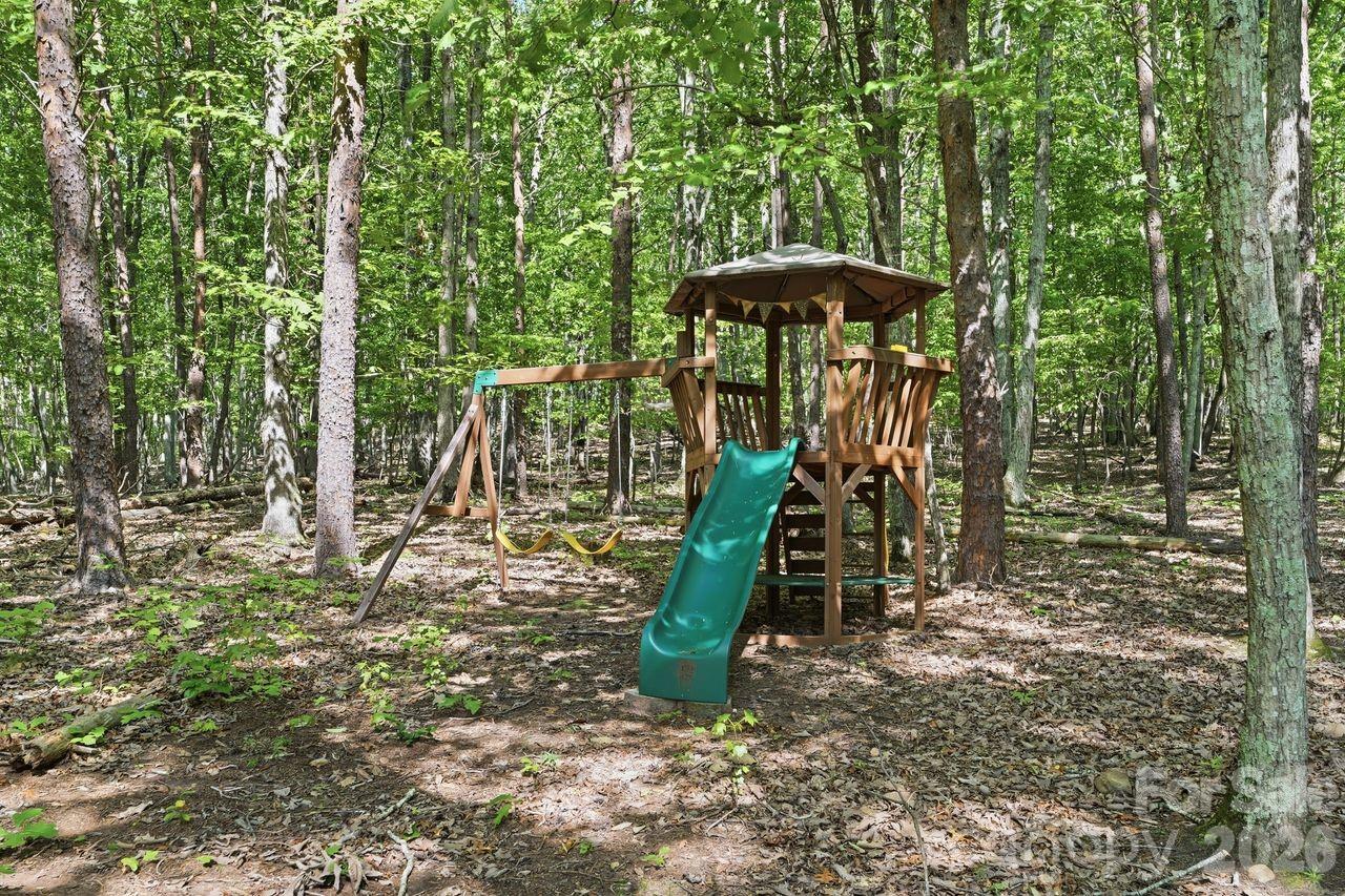 Play area - 5480 Liberty Hill Road W, York