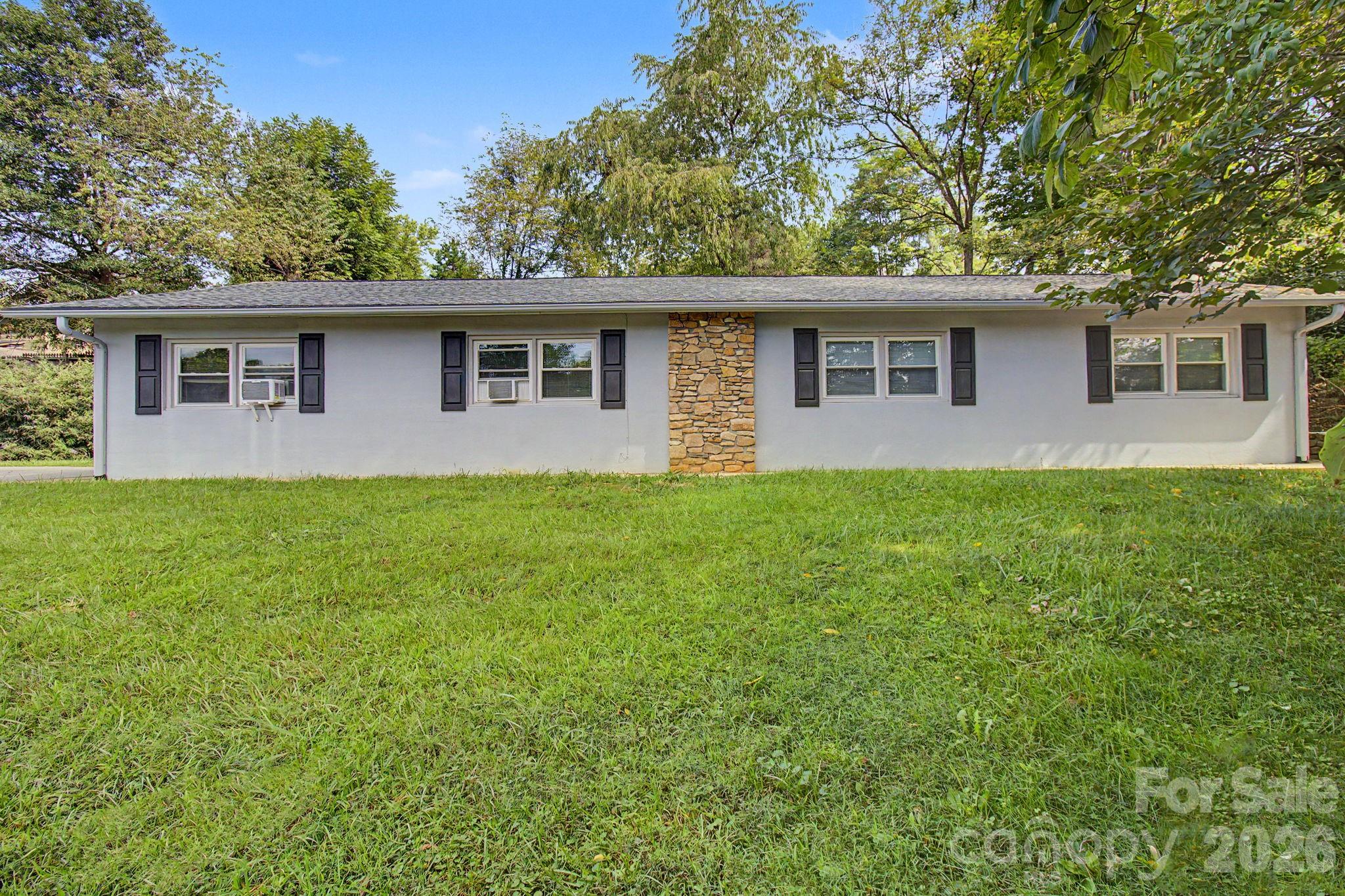 Duplex at 575 Sand Hill Road, Asheville, photo 4 of 42