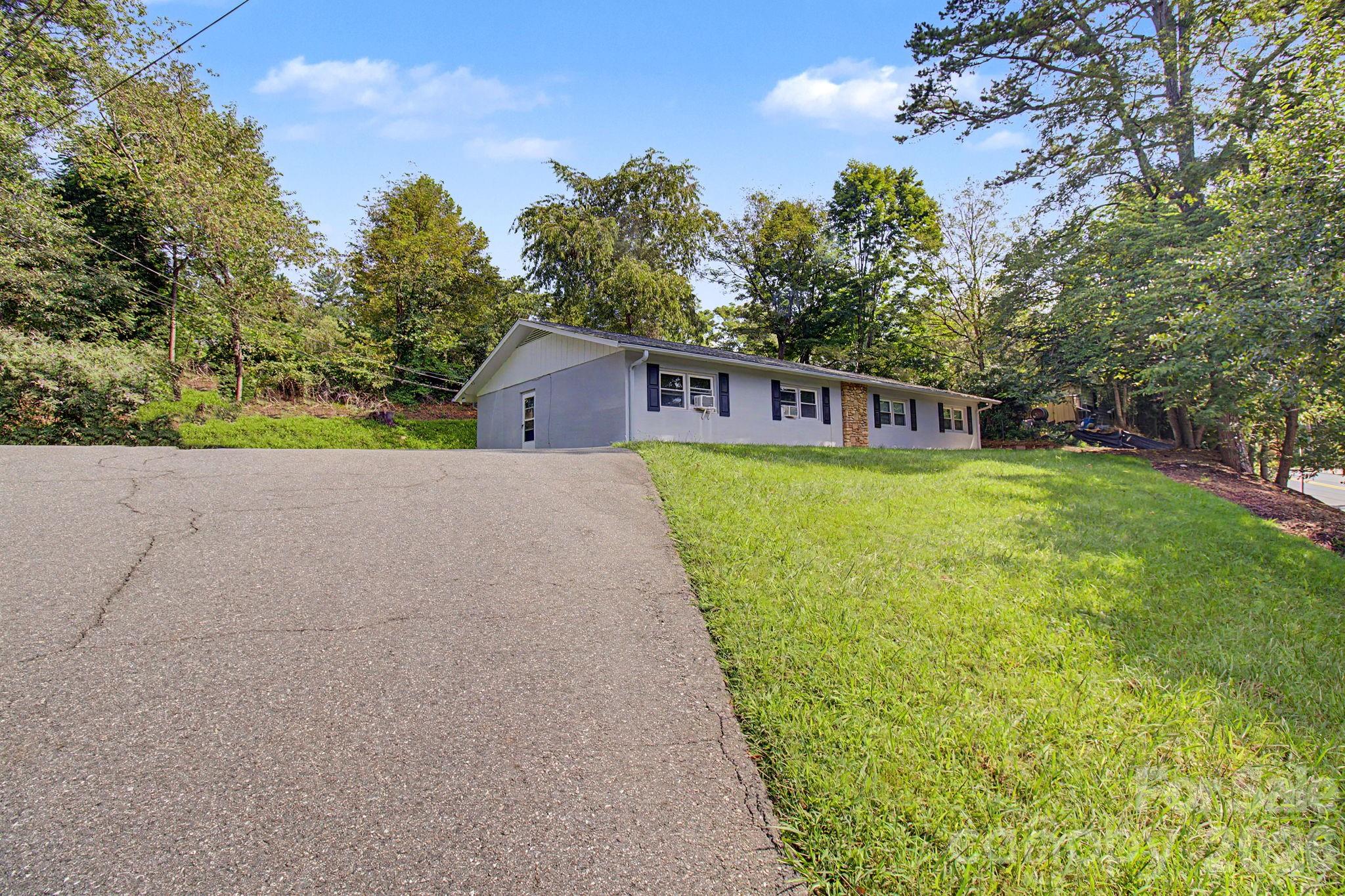 Duplex at 575 Sand Hill Road, Asheville, photo 40 of 42