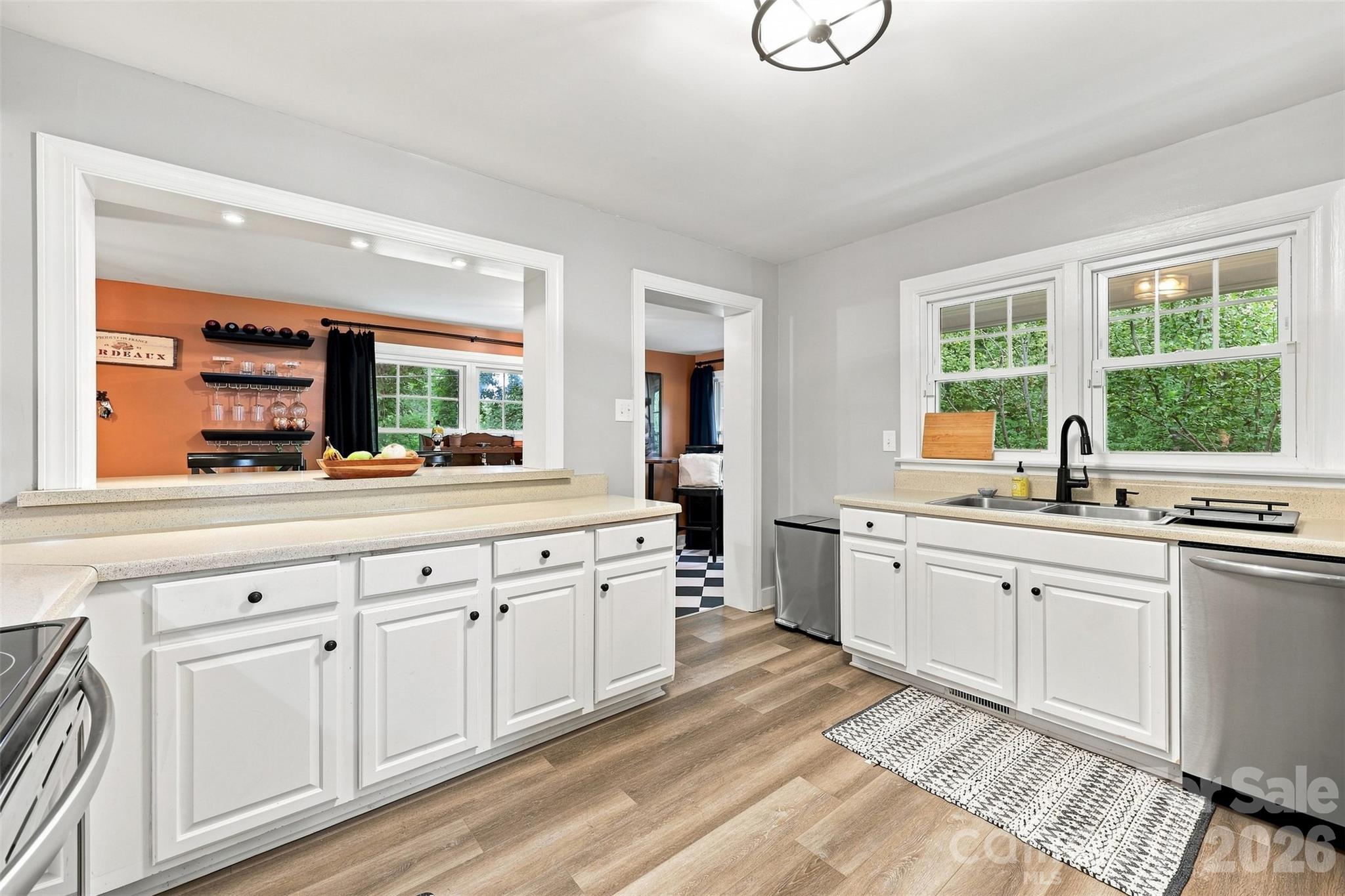 kitchen - 208 Barron Park, York