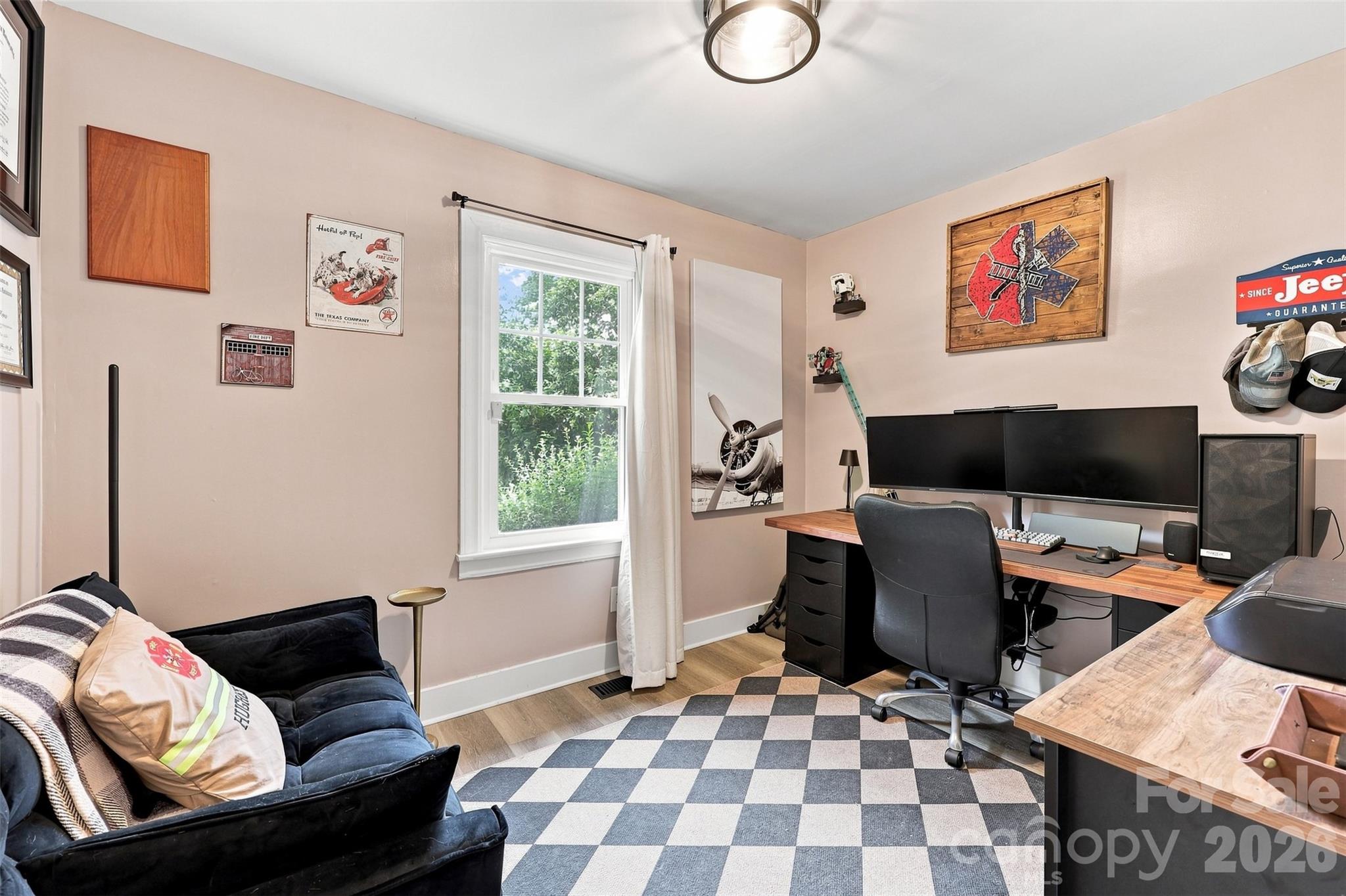 third bedroom - 208 Barron Park, York