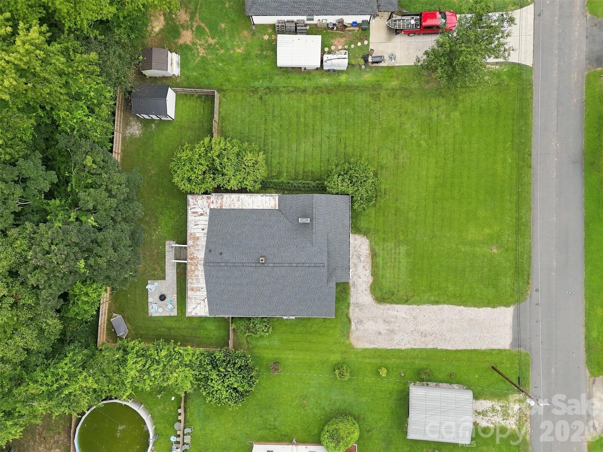 Single Family Residence at 208 Barron Park, York, photo 35 of 39