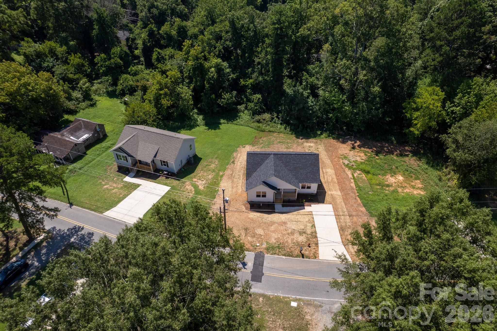 Single Family Residence at 409 Queens Road, Gastonia, photo 12 of 30