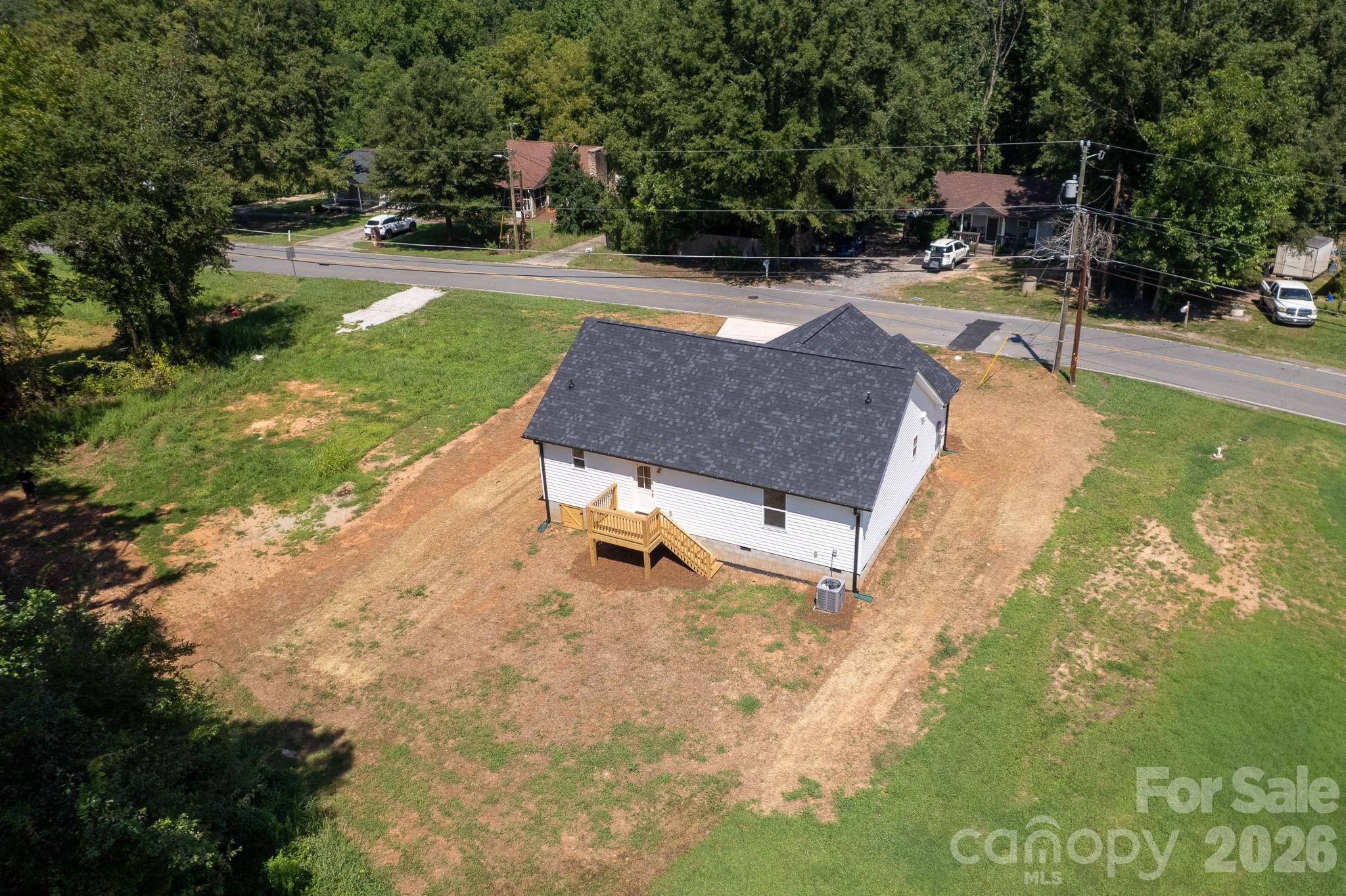 Single Family Residence at 409 Queens Road, Gastonia, photo 15 of 30