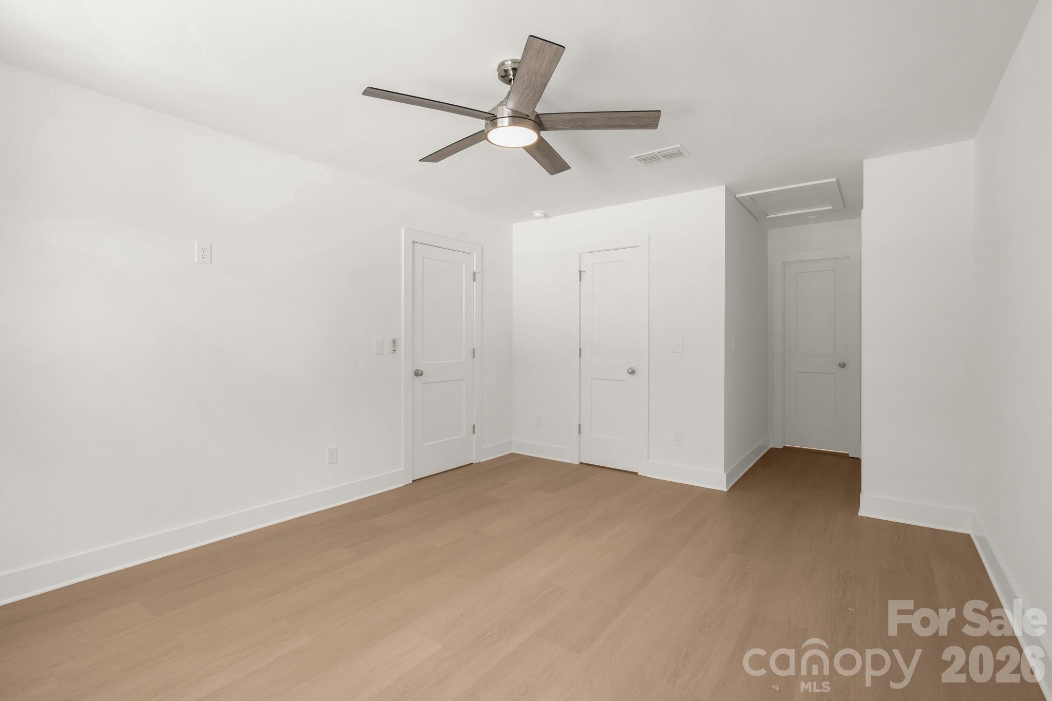 Single Family Residence at 409 Queens Road, Gastonia, photo 17 of 30