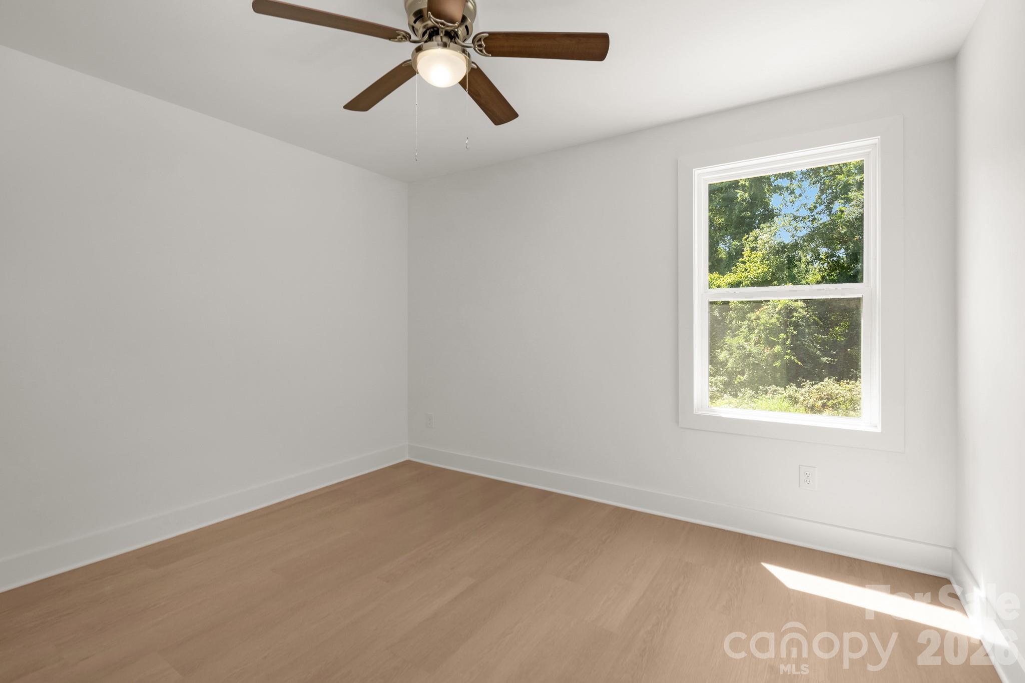 Single Family Residence at 409 Queens Road, Gastonia, photo 28 of 30