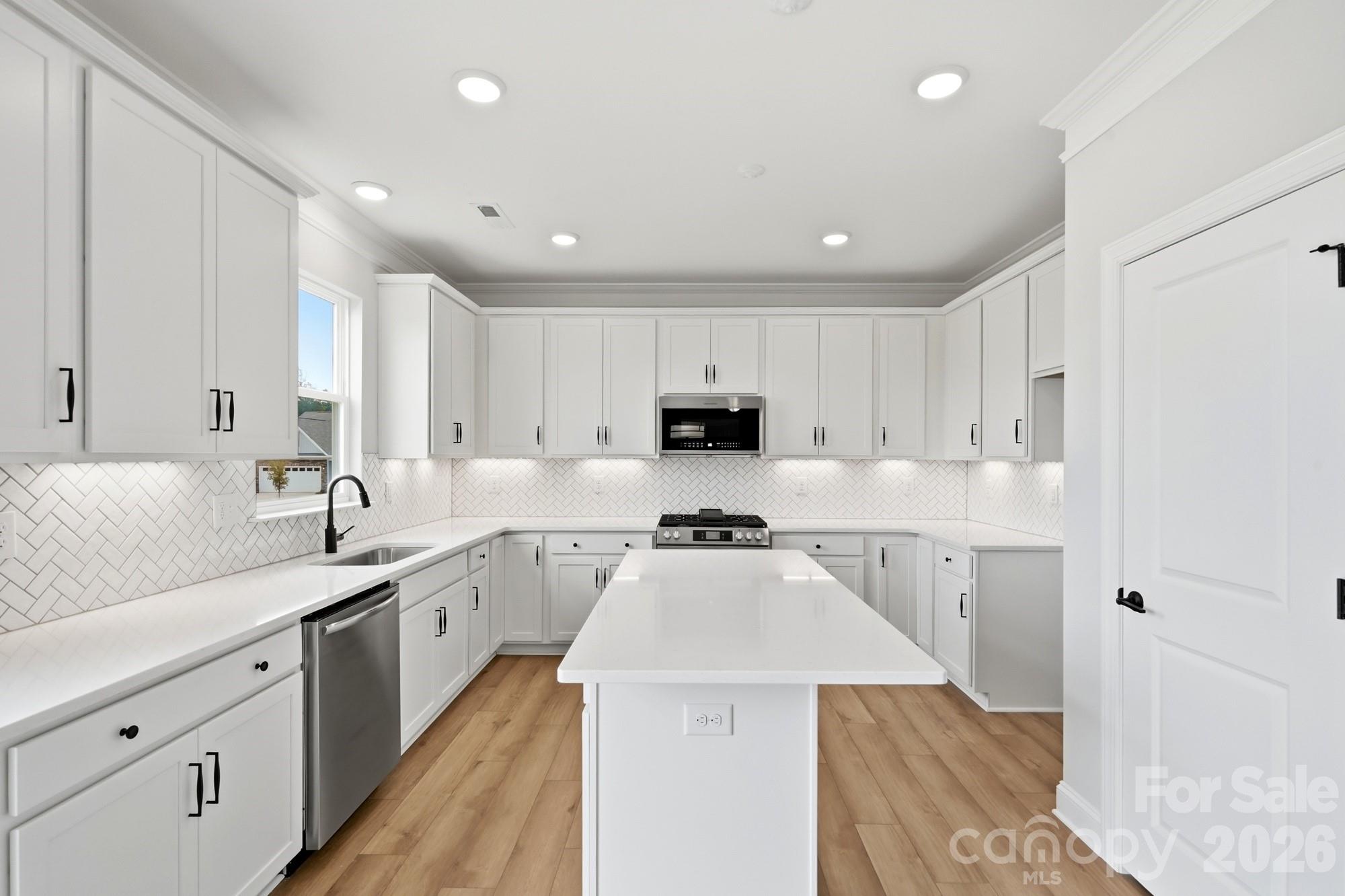Kitchen - 124 Swing Lane, Troutman