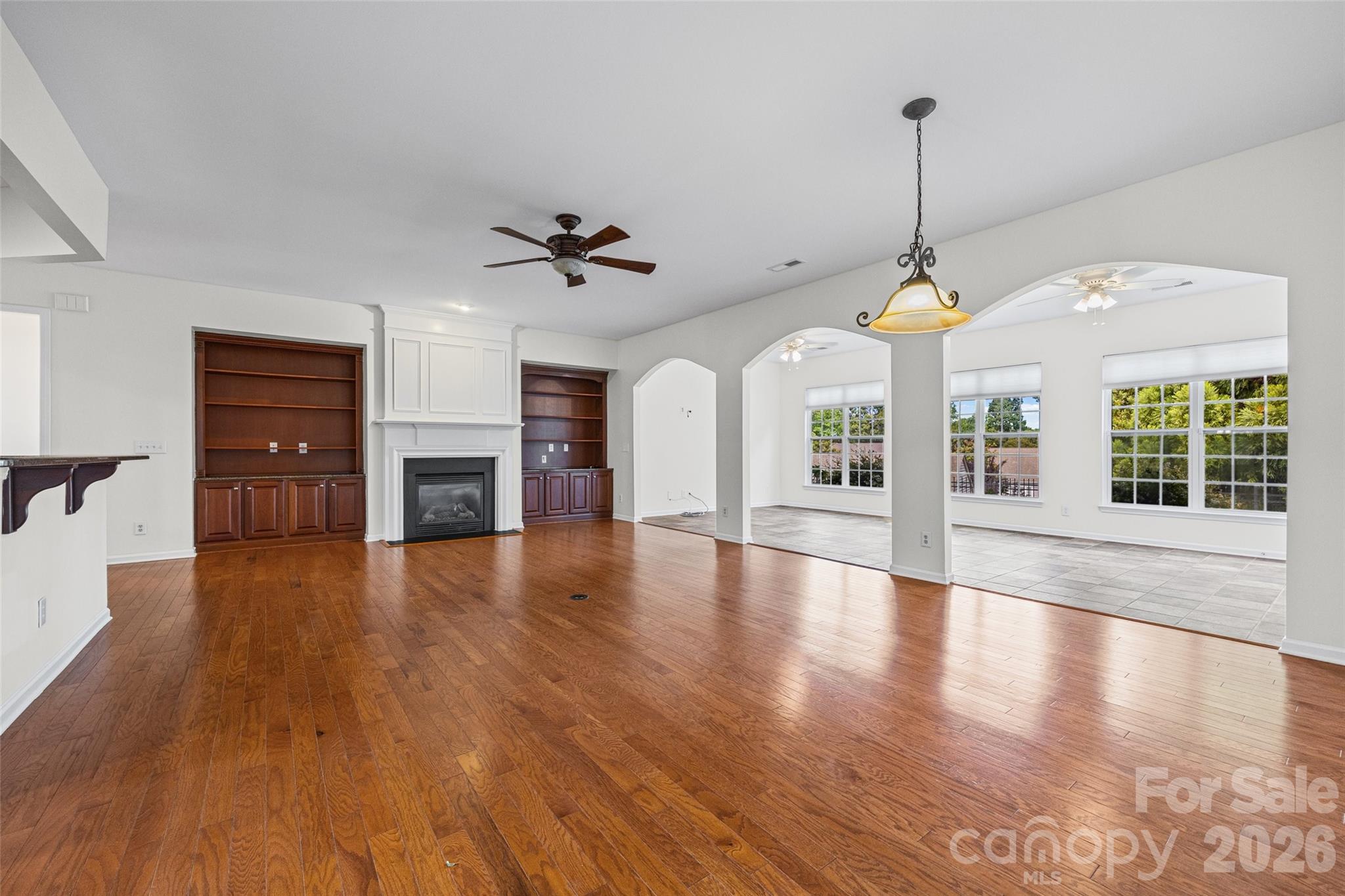 Beautiful arched windows - 37421 Mandrake Court, Indian Land