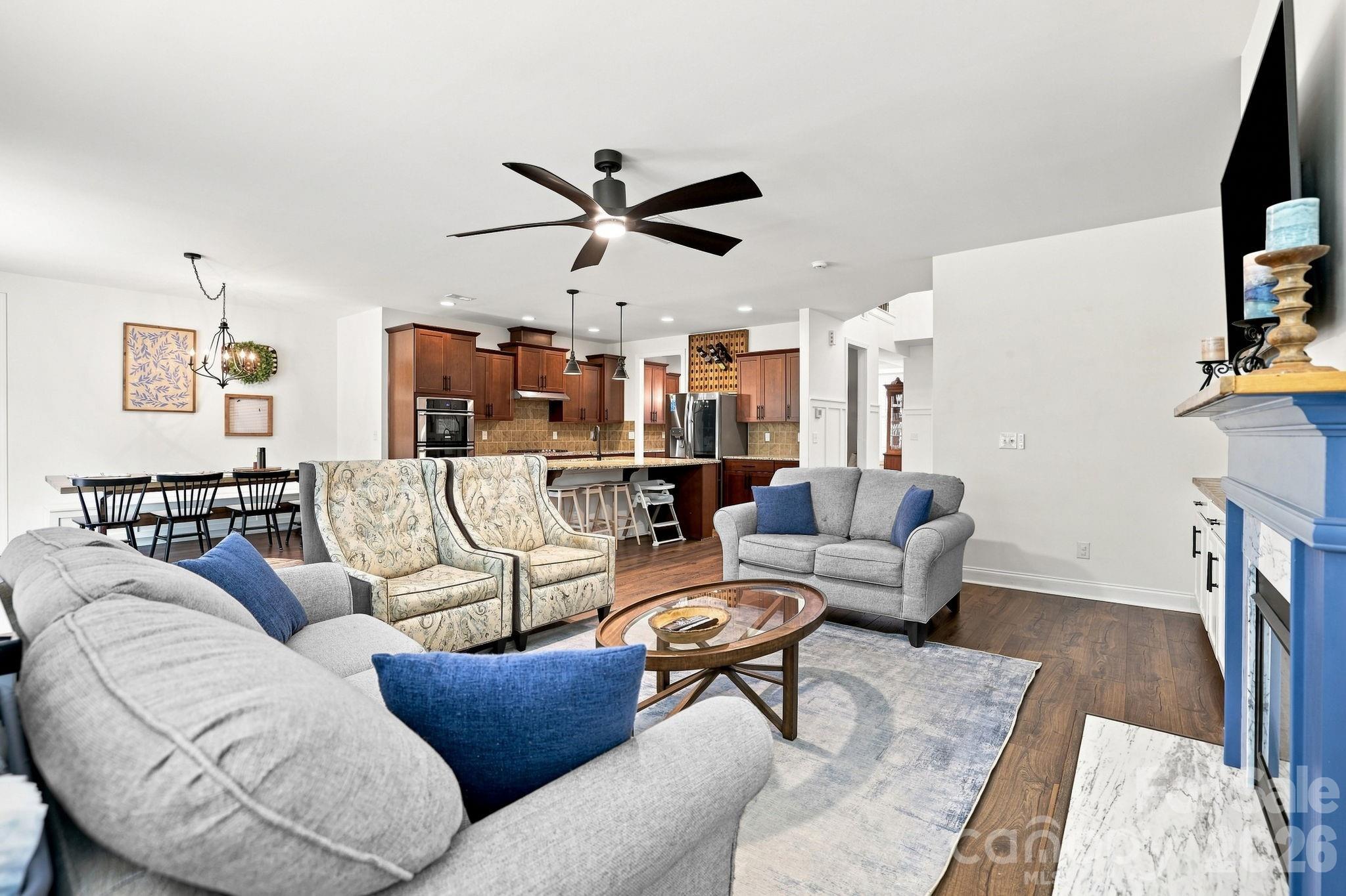 Single Family Residence at 208 South Fork Lane, Belmont, photo 20 of 48