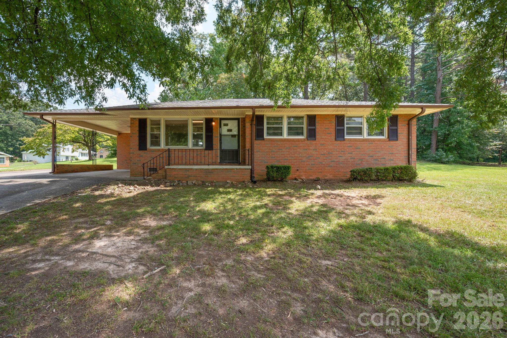 901 S 10th Street