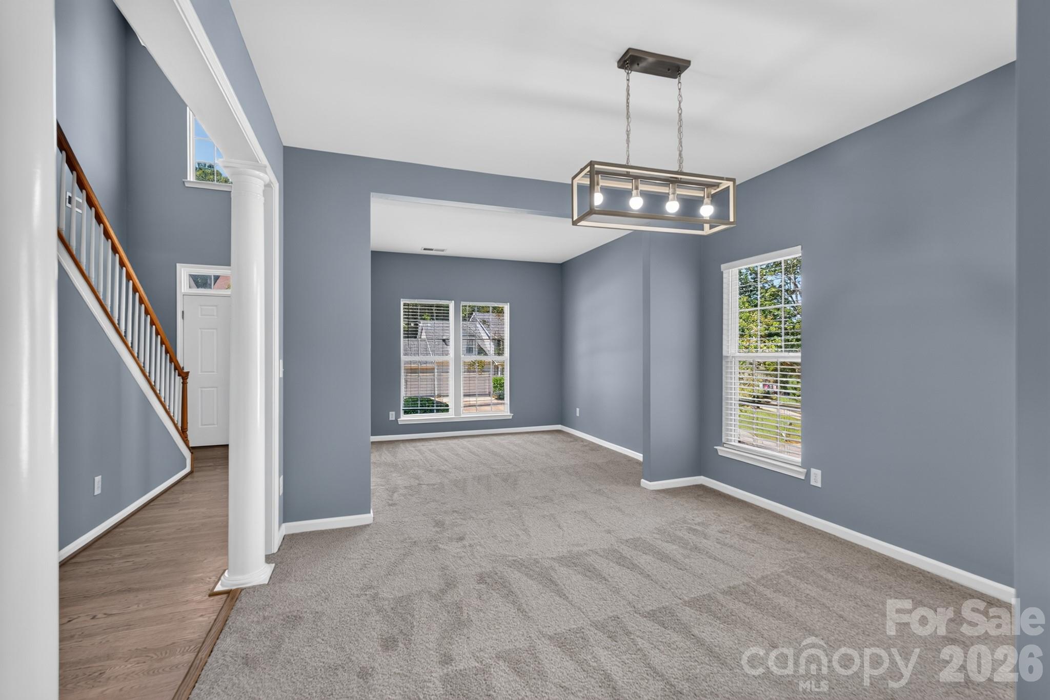 Single Family Residence at 728 Knightswood Road, Fort Mill, photo 5 of 36