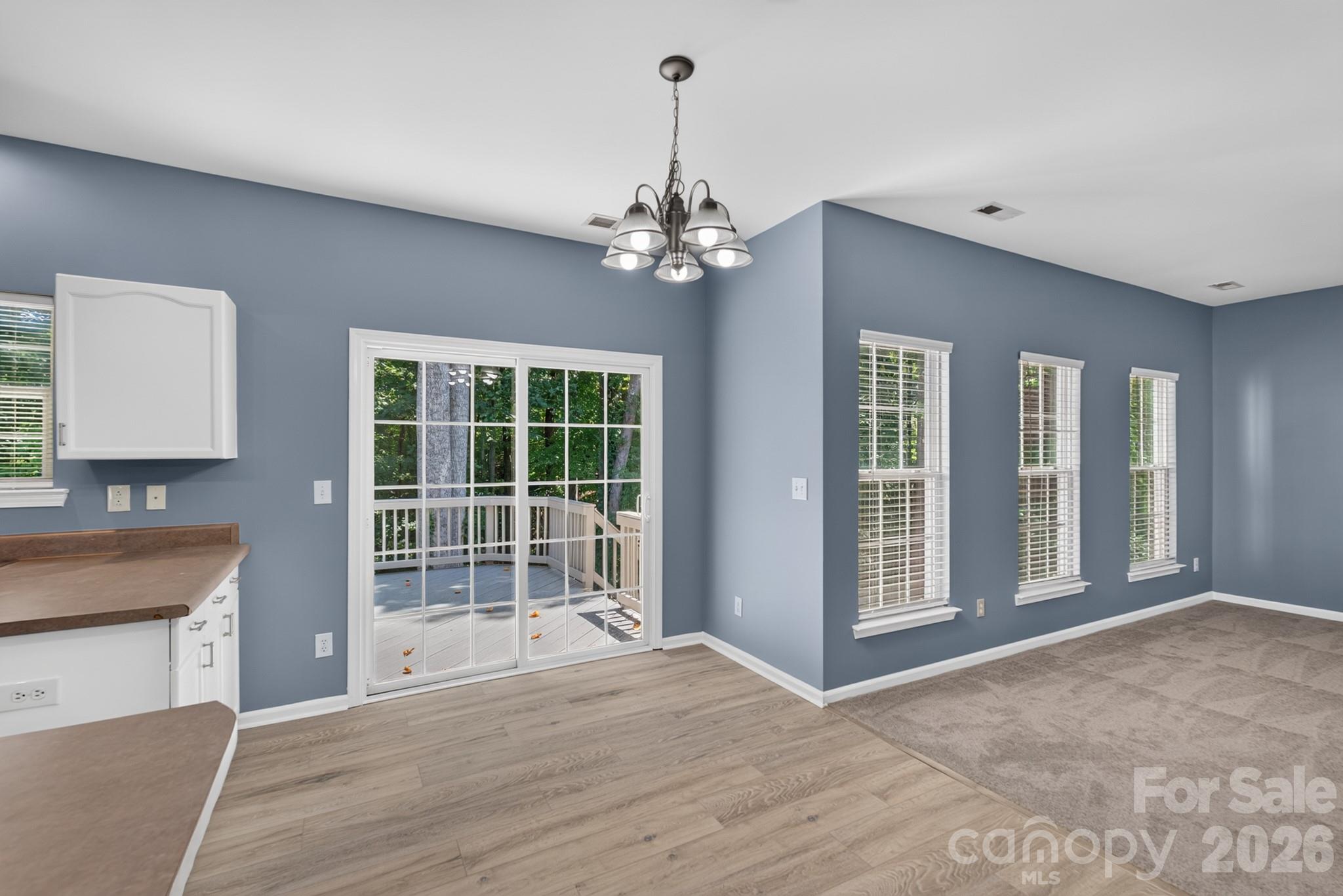 Single Family Residence at 728 Knightswood Road, Fort Mill, photo 12 of 36