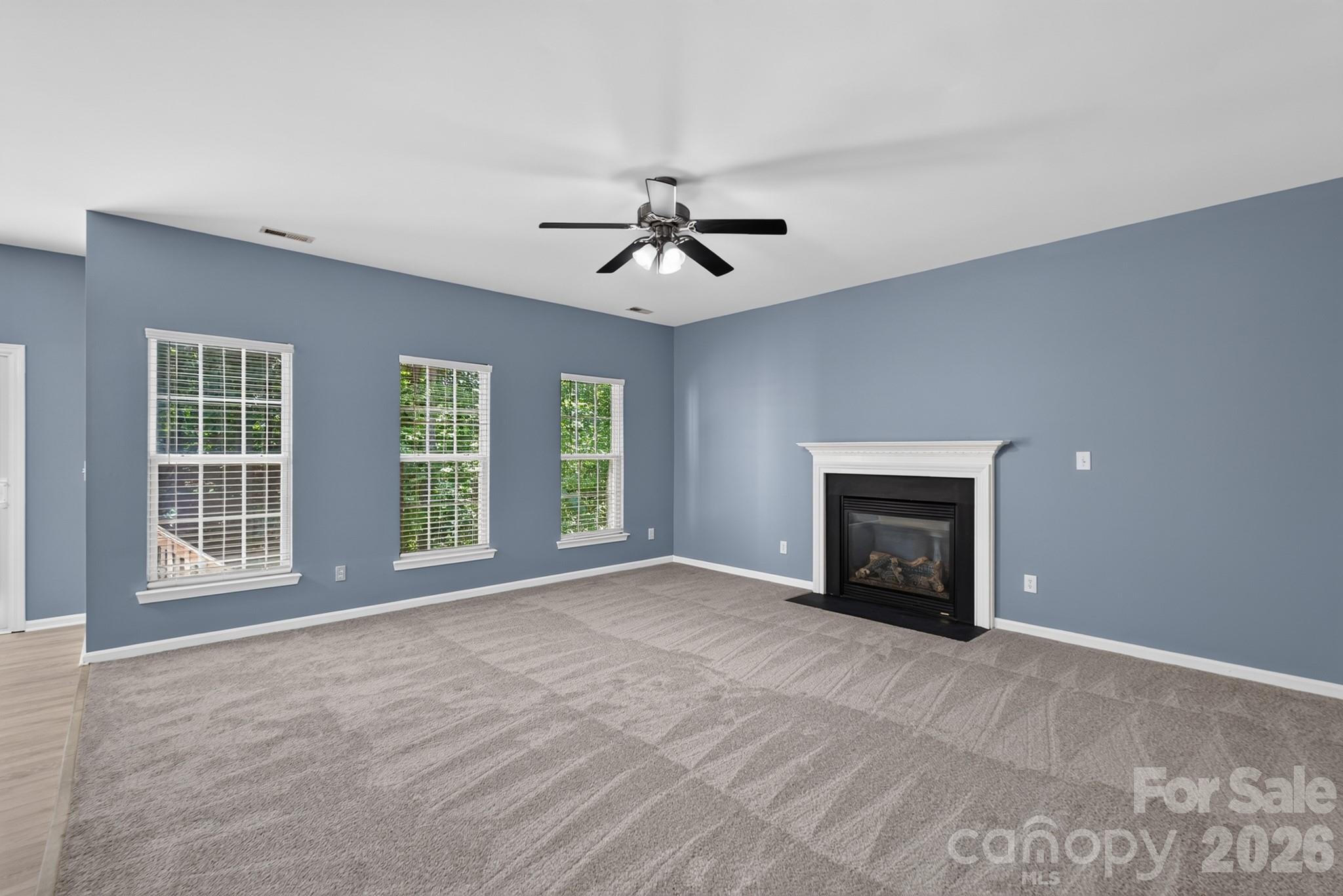 Single Family Residence at 728 Knightswood Road, Fort Mill, photo 14 of 36