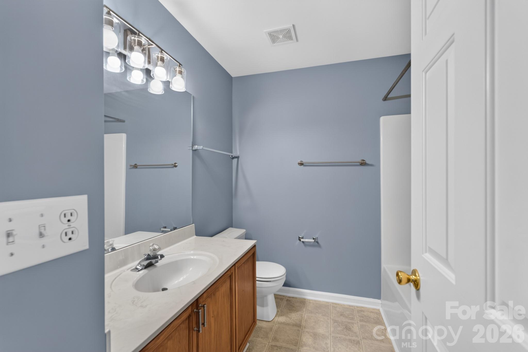 Single Family Residence at 728 Knightswood Road, Fort Mill, photo 20 of 36