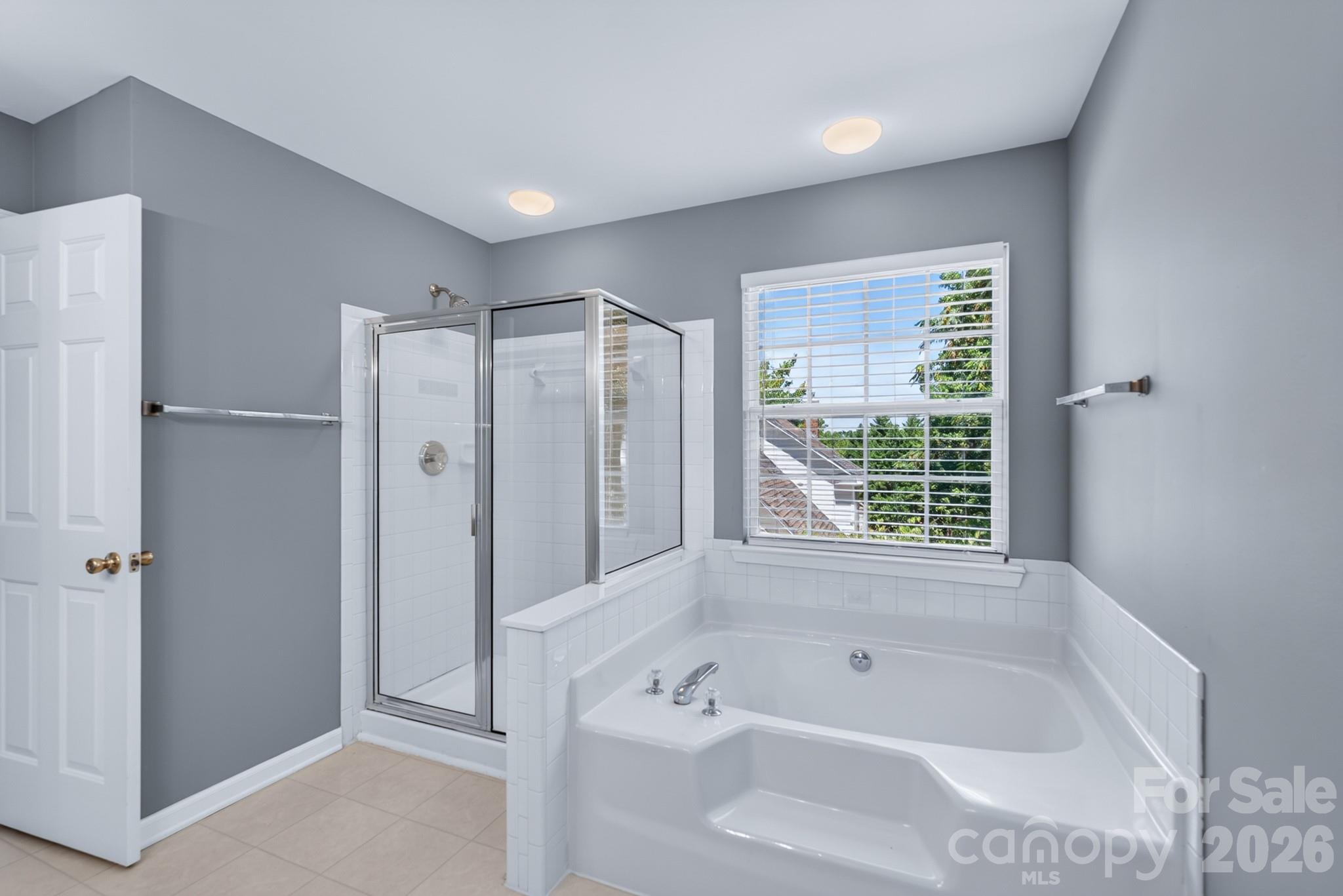 Single Family Residence at 728 Knightswood Road, Fort Mill, photo 29 of 36