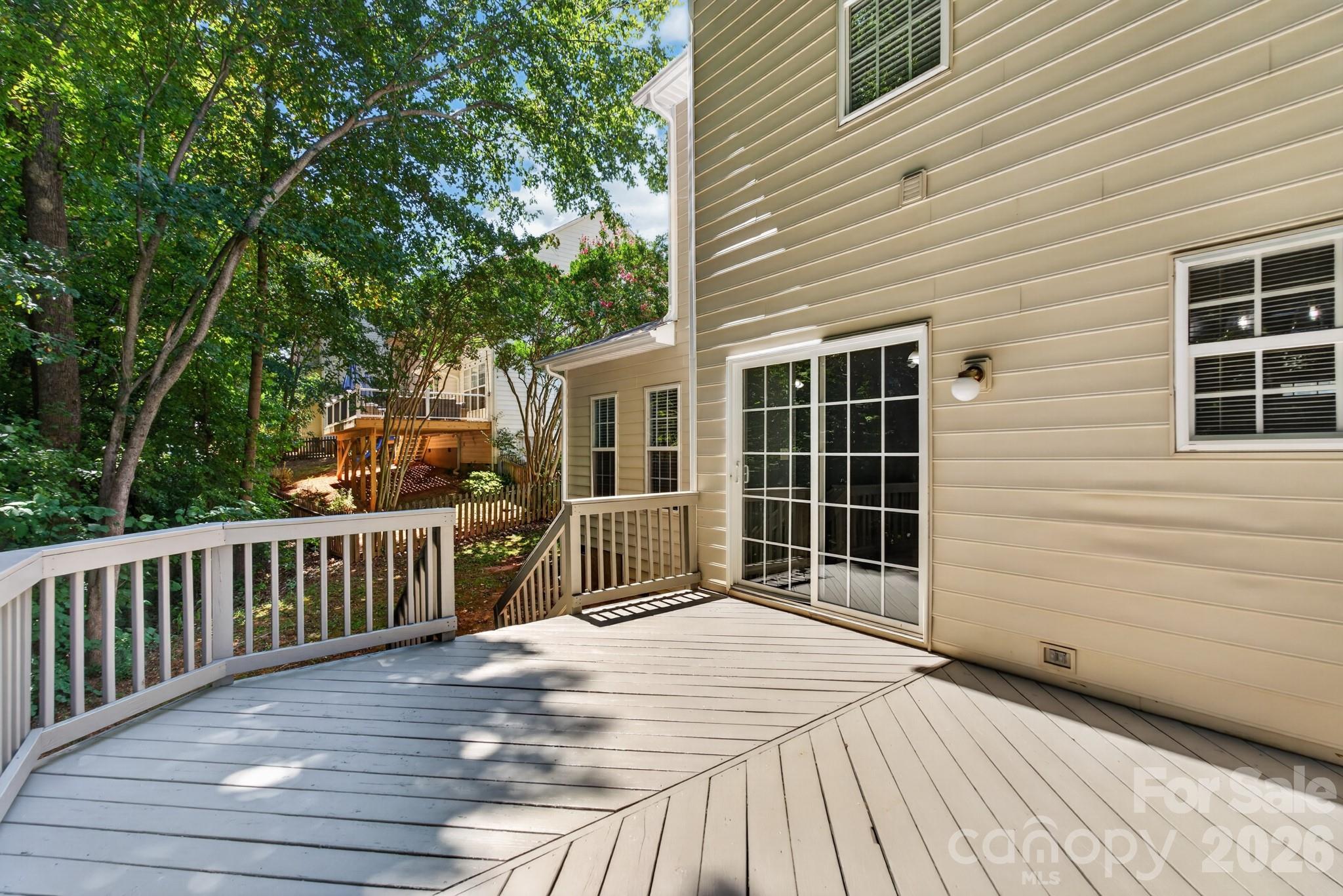 Single Family Residence at 728 Knightswood Road, Fort Mill, photo 30 of 36