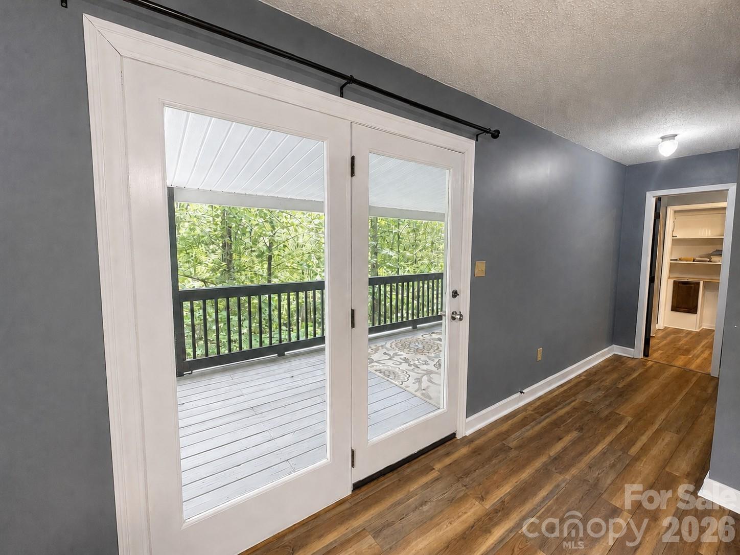 Single Family Residence at 47 Caribou Lane, Burnsville, photo 22 of 33