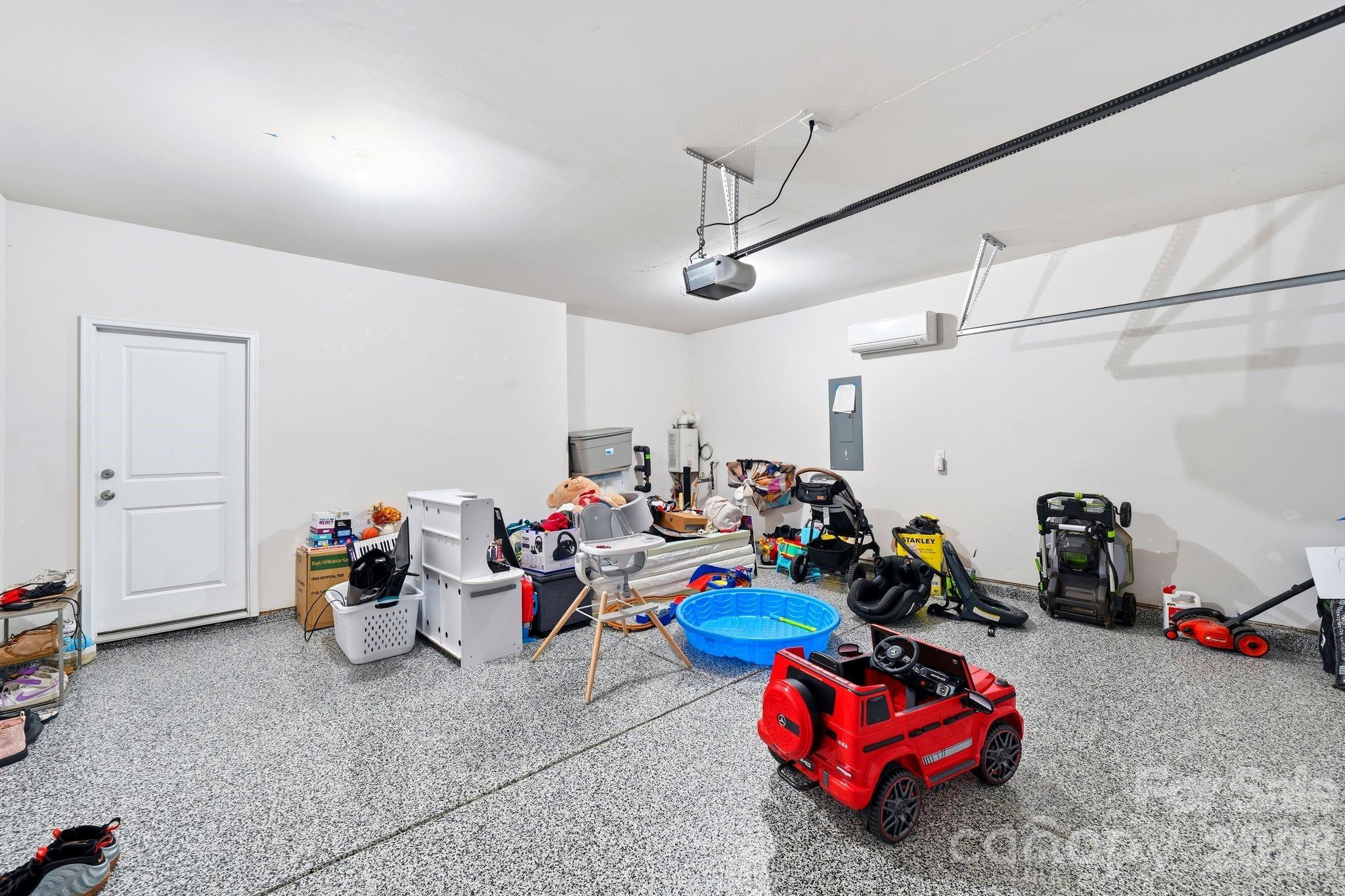 Single Family Residence at 4374 Riverton Loop, Denver, photo 28 of 34
