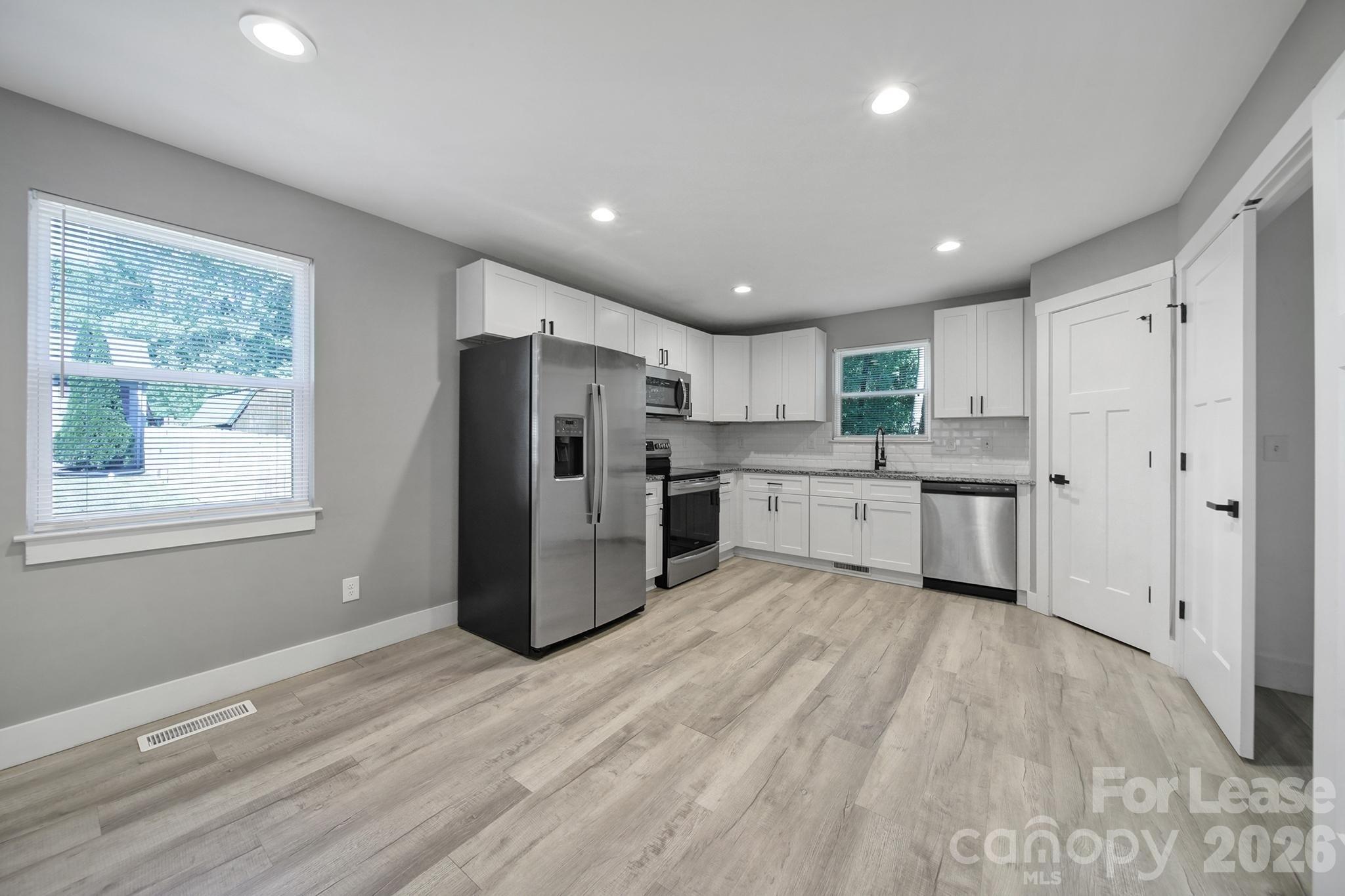 Townhouse at 110 Carpenter Street, Lincolnton, photo 3 of 13