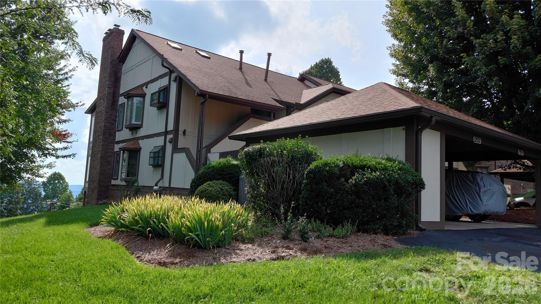 Building exterior recently repainted - 1203 Fleetwood Plaza, Hendersonville