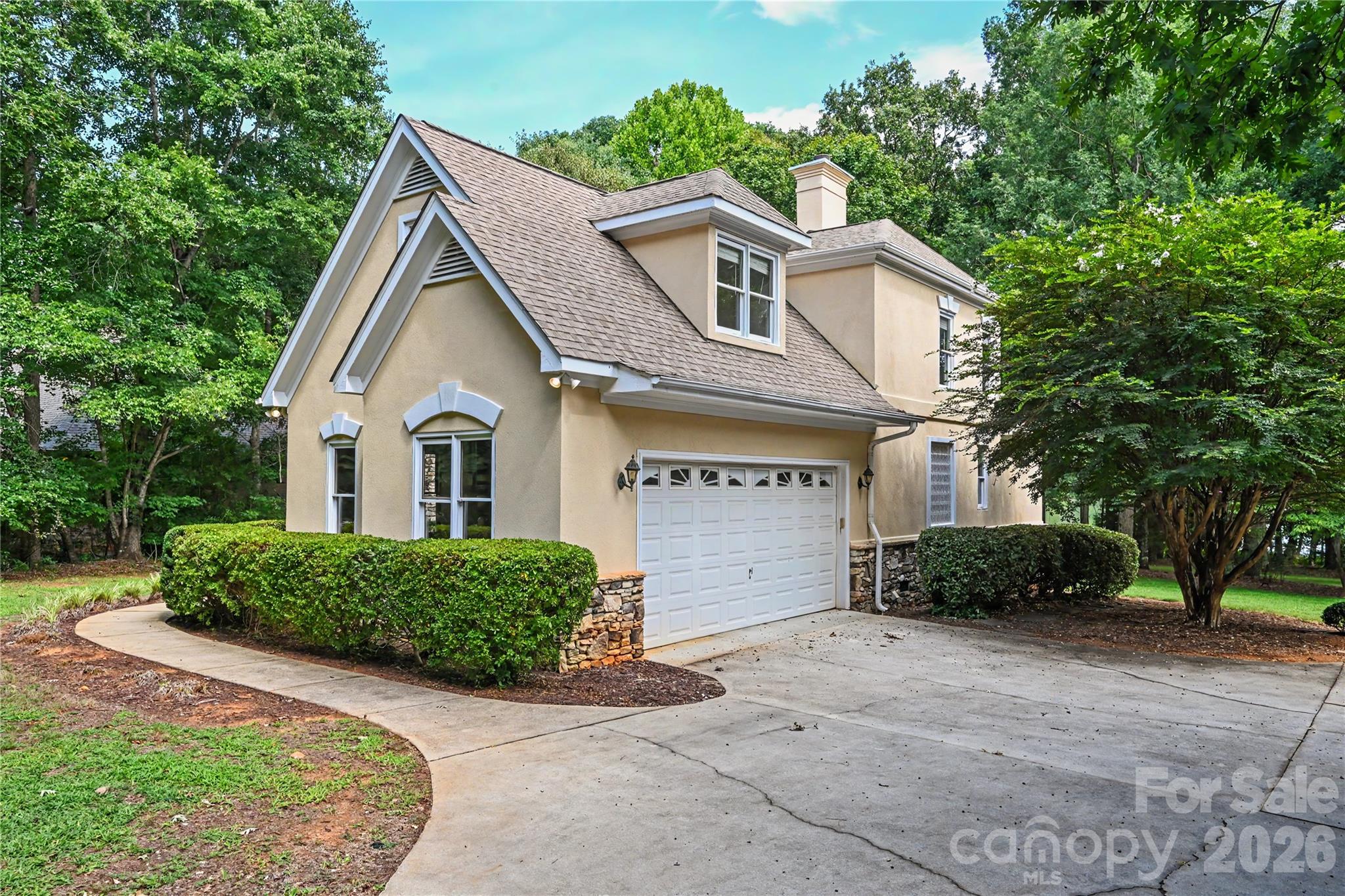 Single Family Residence at 165 Futrell Landing, New London, photo 2 of 48