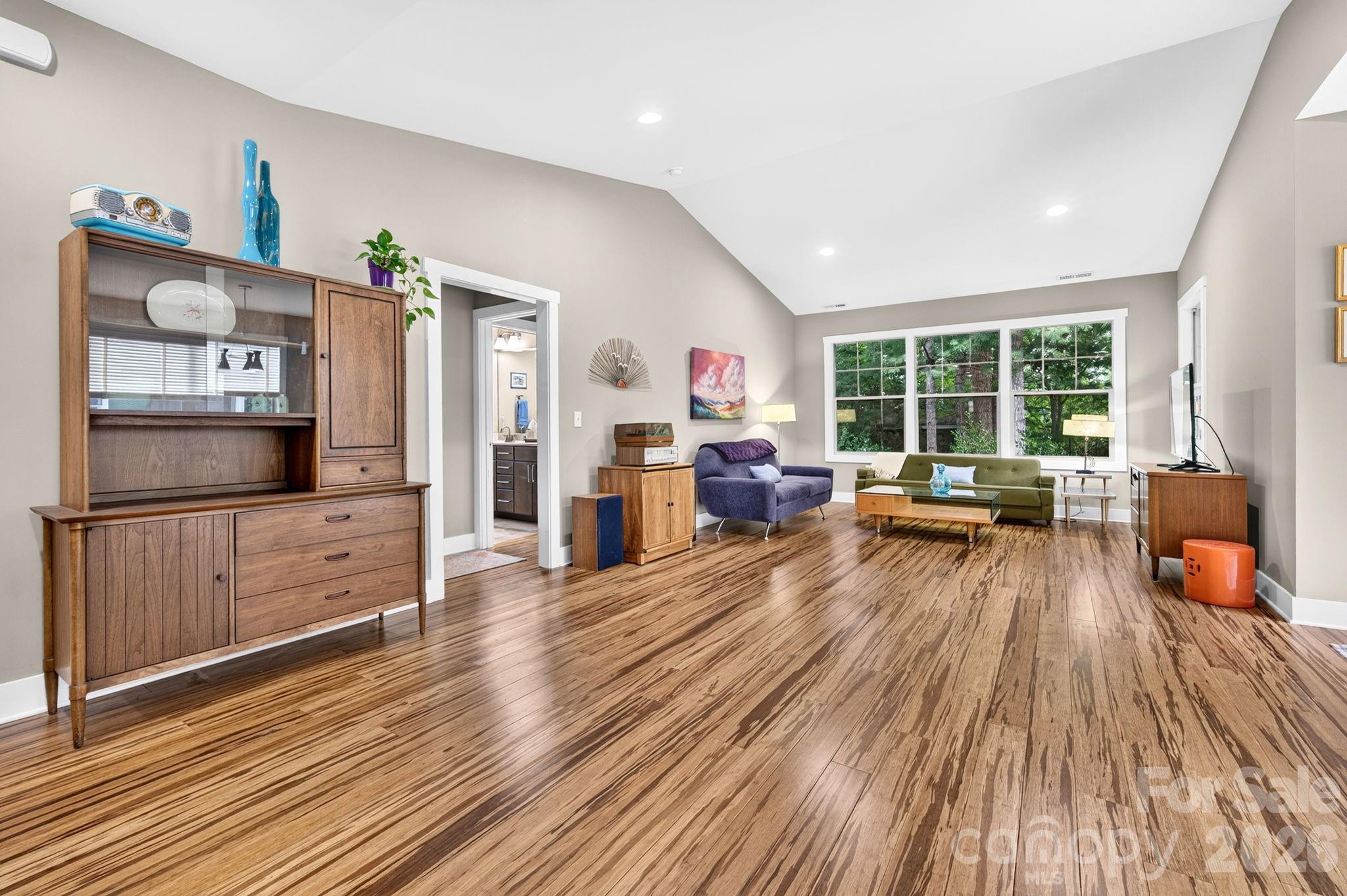 Single Family Residence at 10 Meeting Street, Asheville, photo 12 of 35