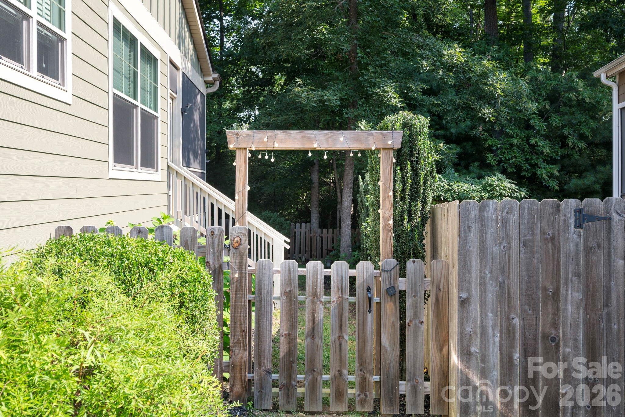 Single Family Residence at 10 Meeting Street, Asheville, photo 27 of 35